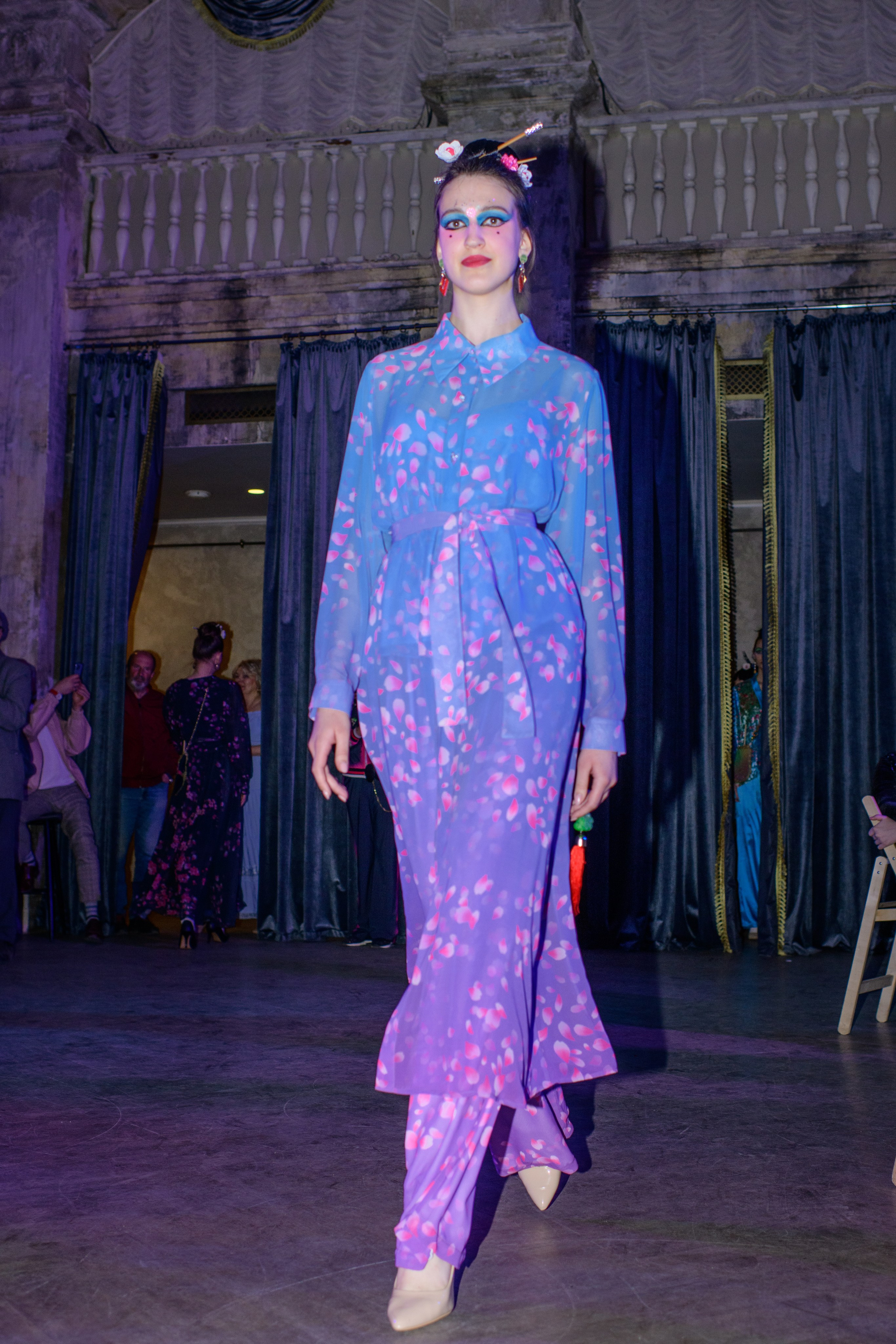 Репортаж модного показа «Люди брендов». Организация и проведение фотосъемок в Санкт-Петербурге. Фотограф Смирягин Илья