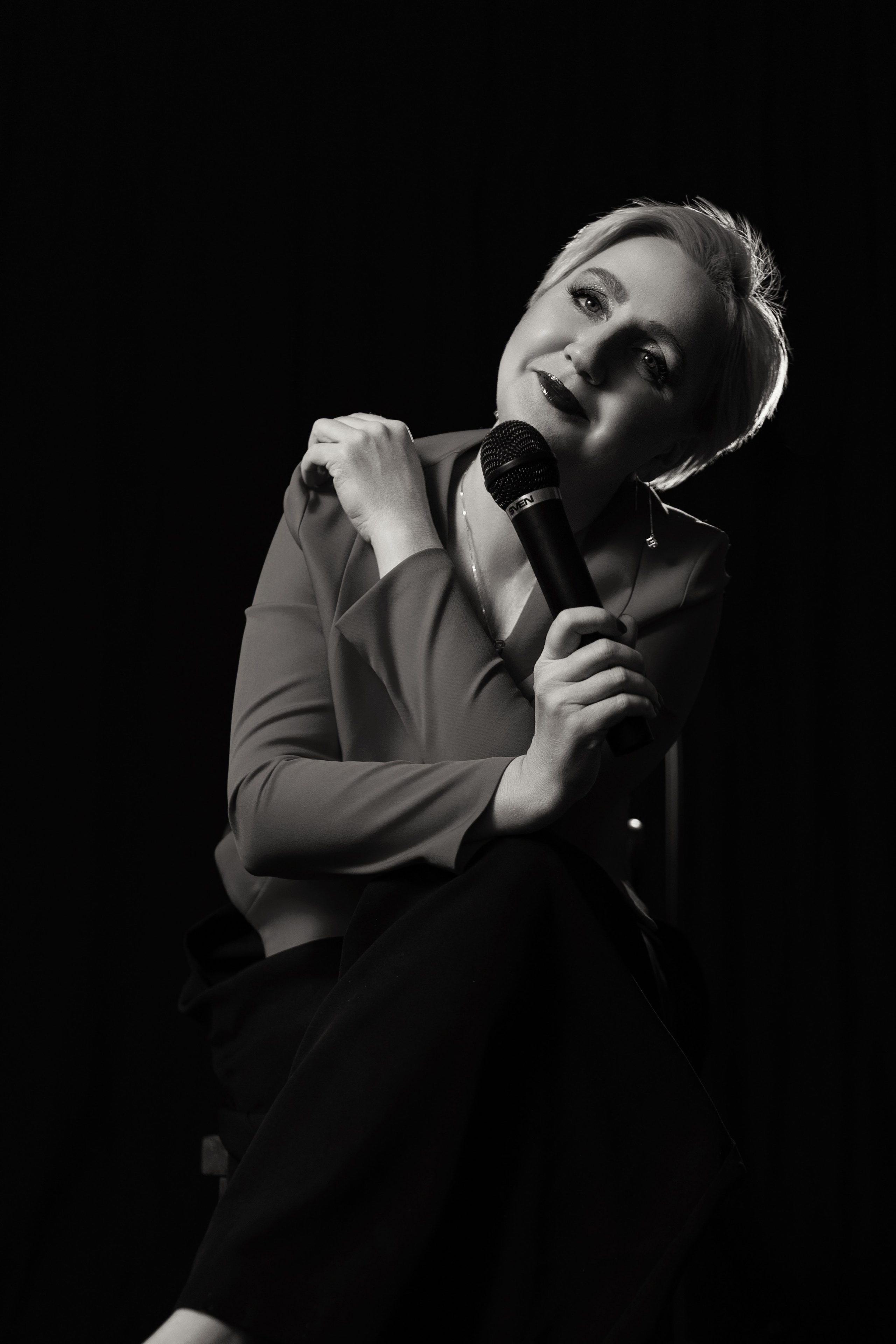 Олесяв моей студии. Март 2025. Фотограф Пермь. Свадьбы. Семья и дети, школа, д. сад. Фотокниги