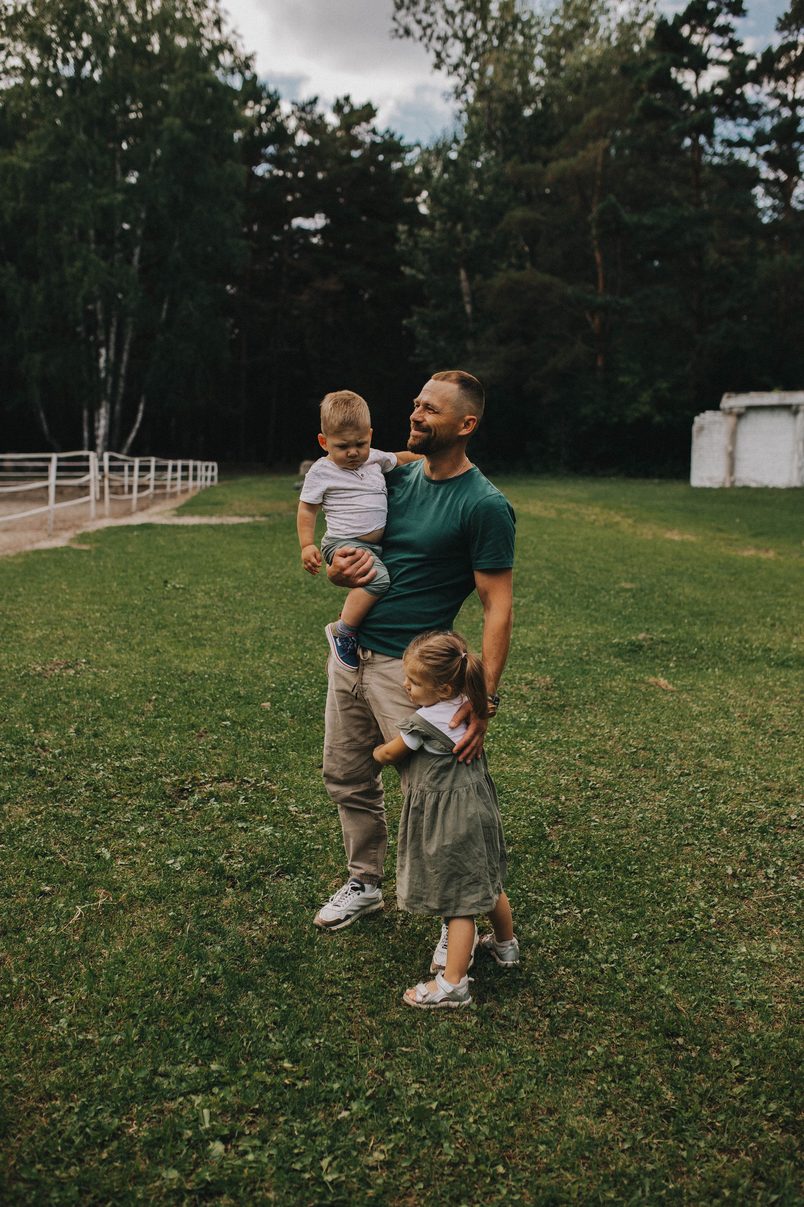 «Ма, па, поехали на лошадок смотреть!». Свадебный фотограф Новосибирск