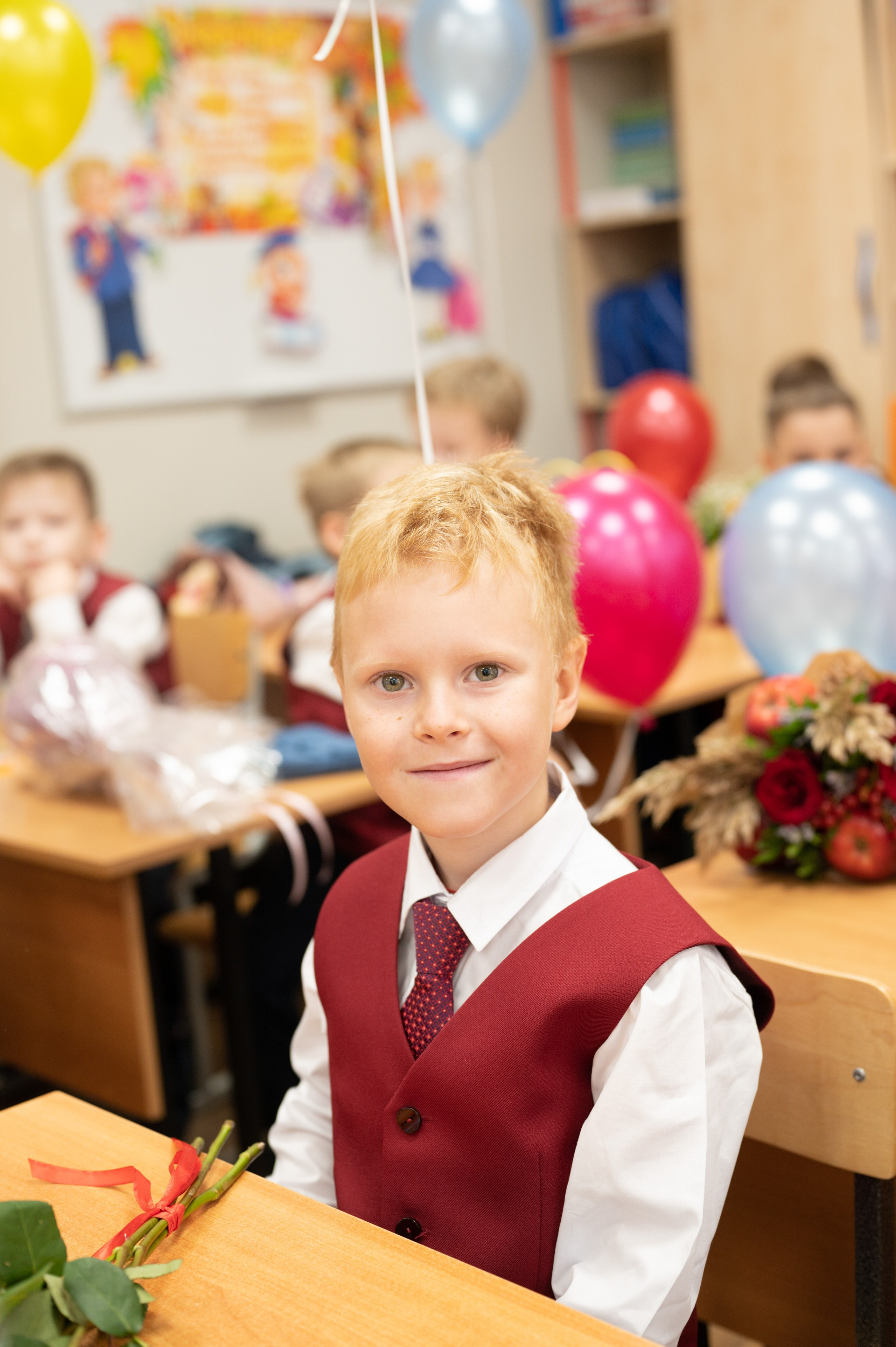 1 сентября 1 К 16 гимназия репортаж, линейка +в классе. Фотограф новорожденных, семейный детский в Тюмени Татьяна Морозова