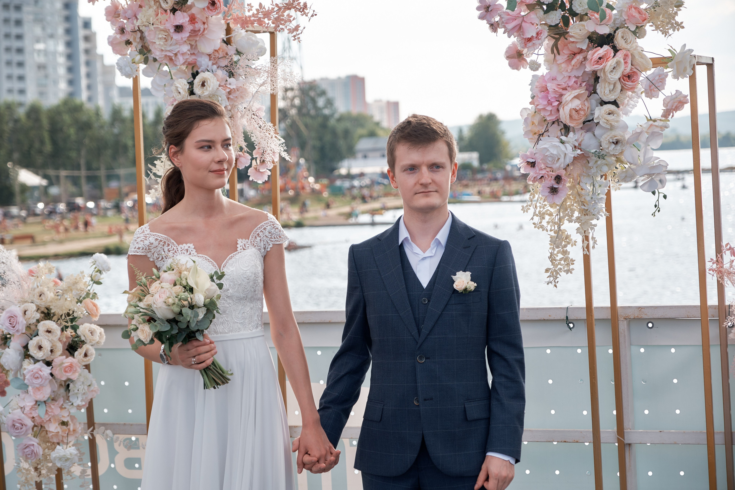 Яхта парус. Свадьба. Свадебный и портретный фотограф в Екатеринбурге Александр Блюденов