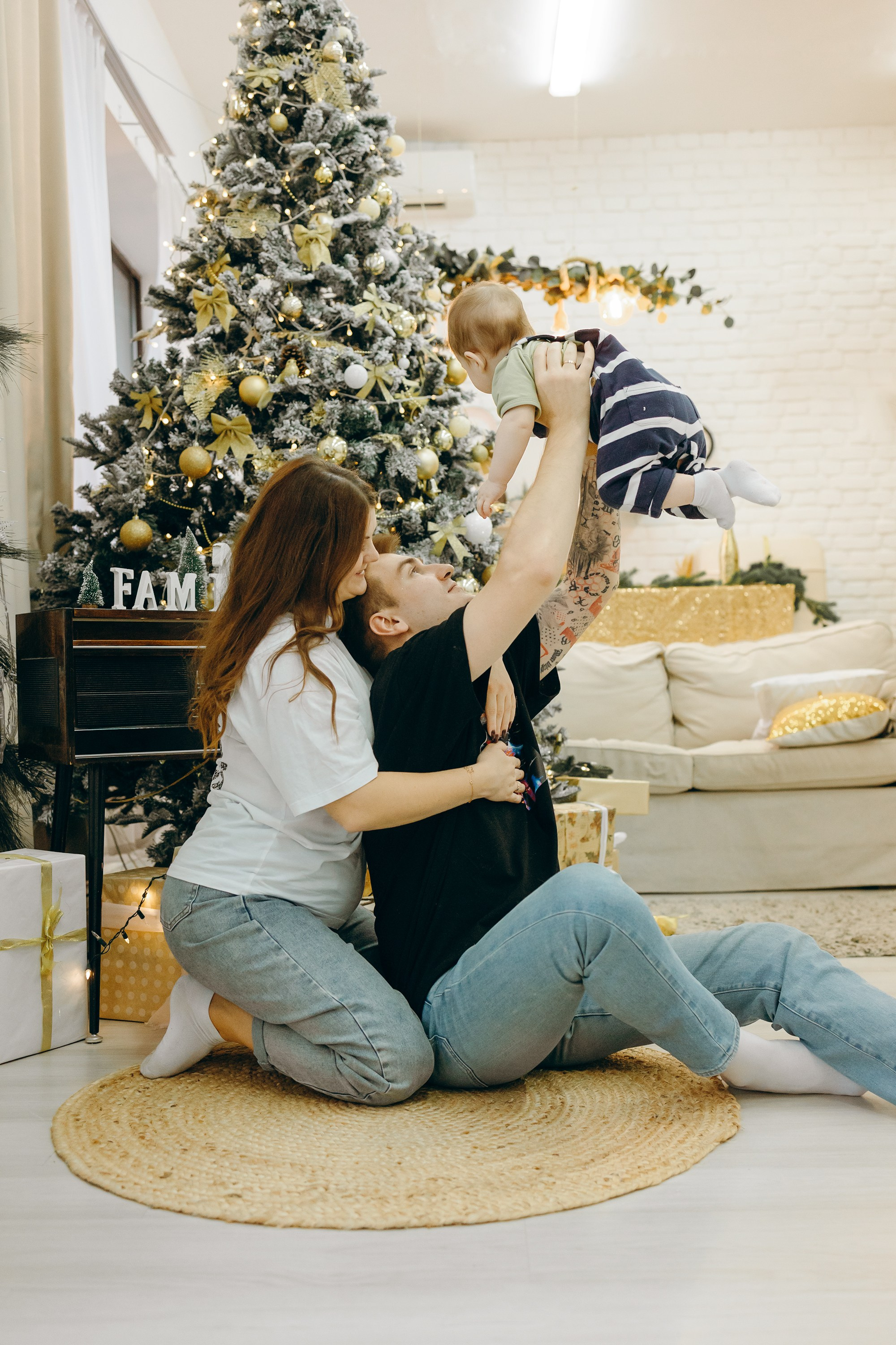 Семейная съемка в фотостудии. Фотограф. Фотограф-анималист. Москва