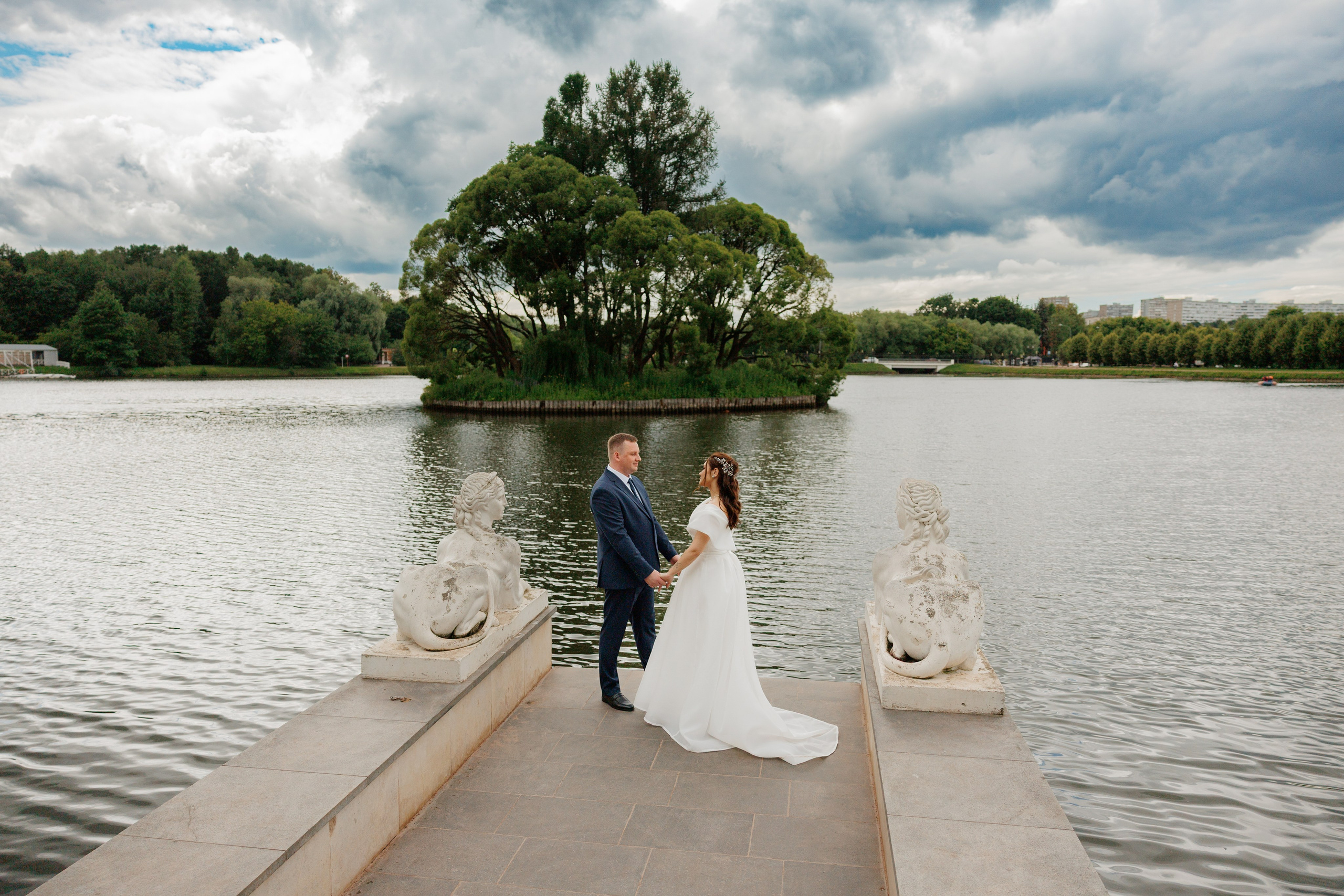Свадебная фотосессия в Царицыно. Свадебная съёмка в Москве