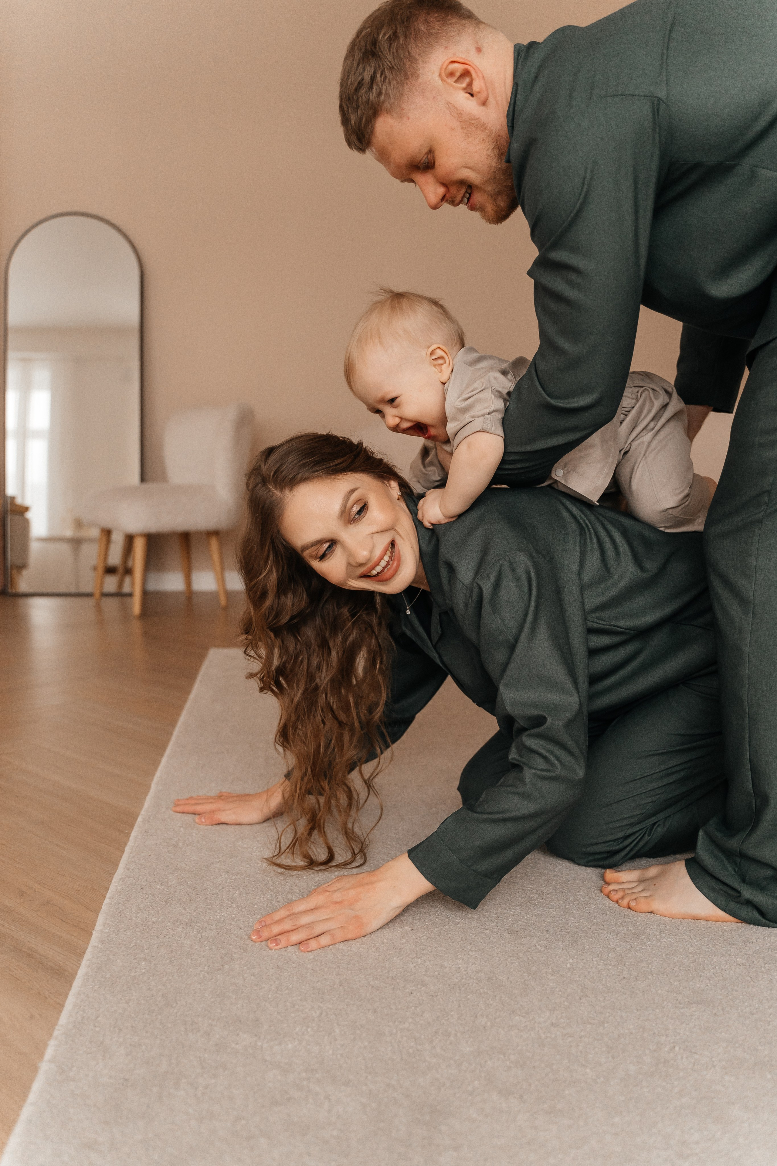 Илья, Таня и Мирон. Волик Мария