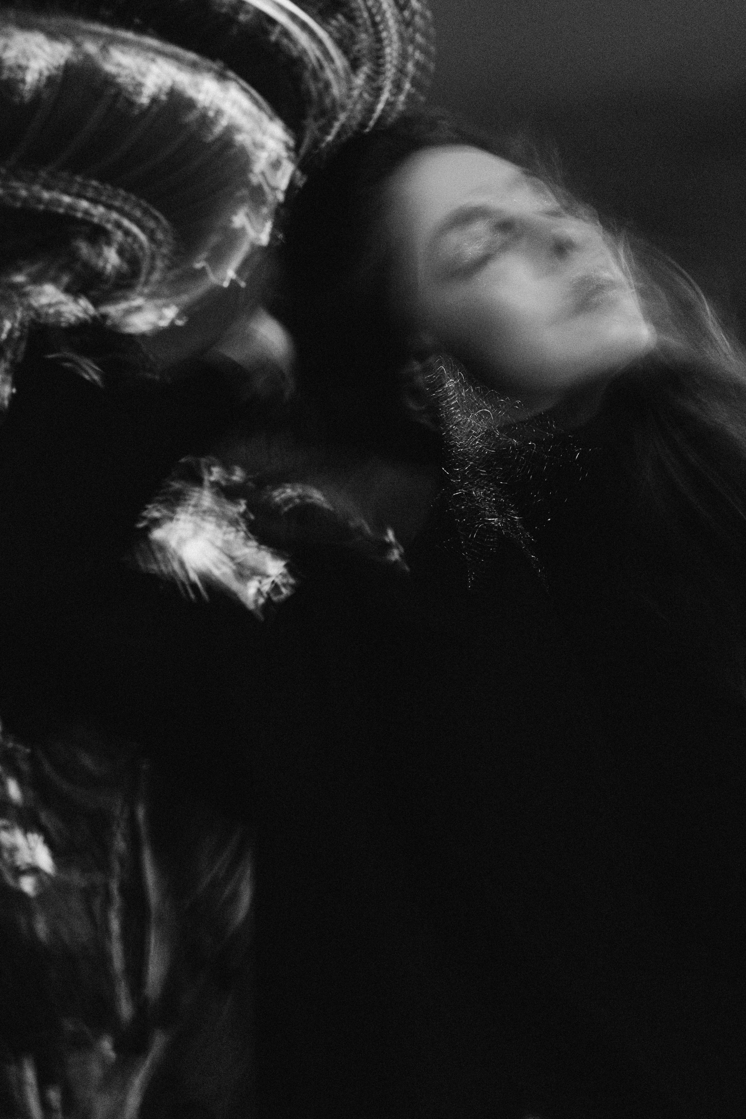 Ночной город. Фотограф в Париже