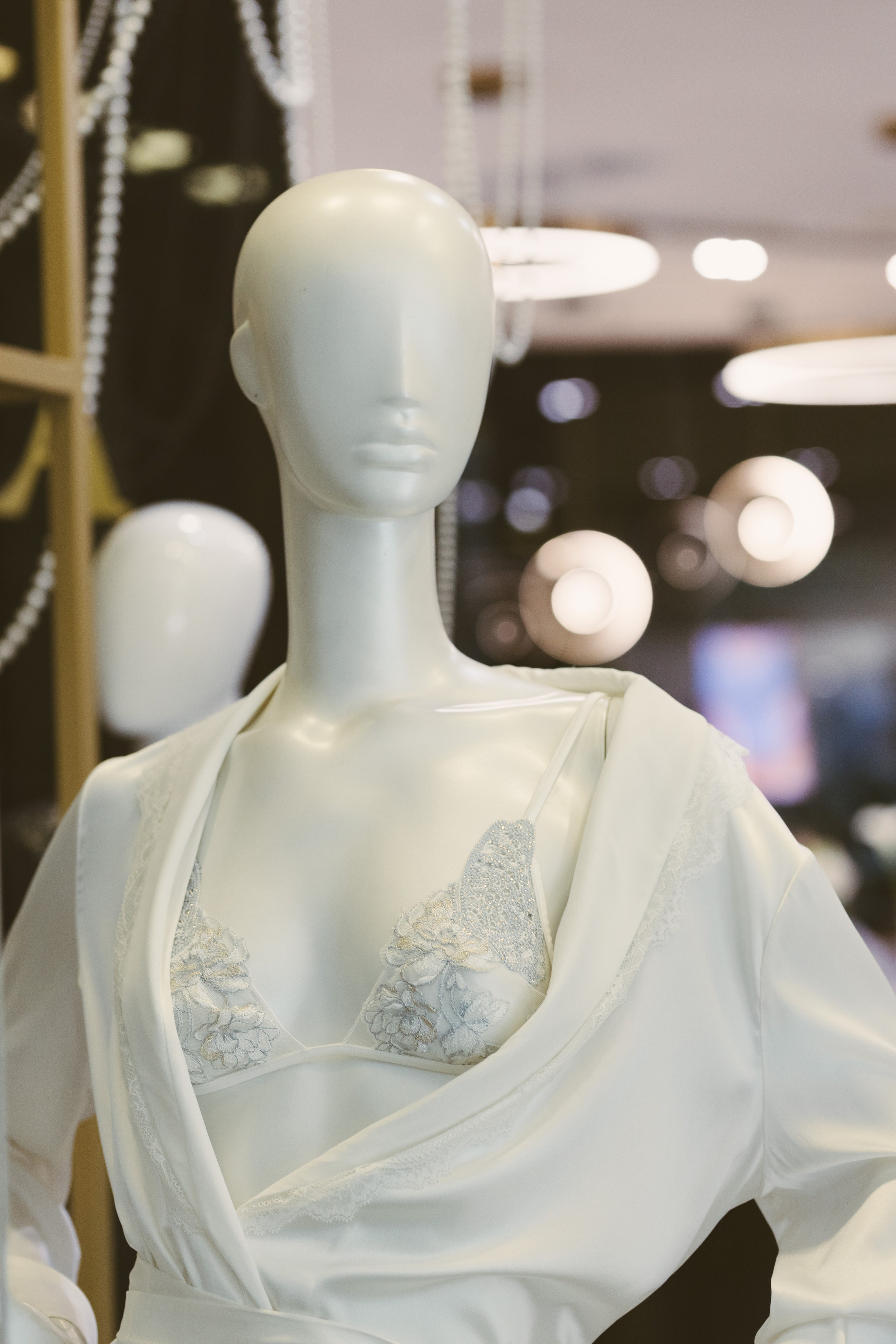 Ивент в бутике LaPerla. Коммерческий фотограф в Алматы Марина Милис. Съёмка для брендов, компаний и проектов