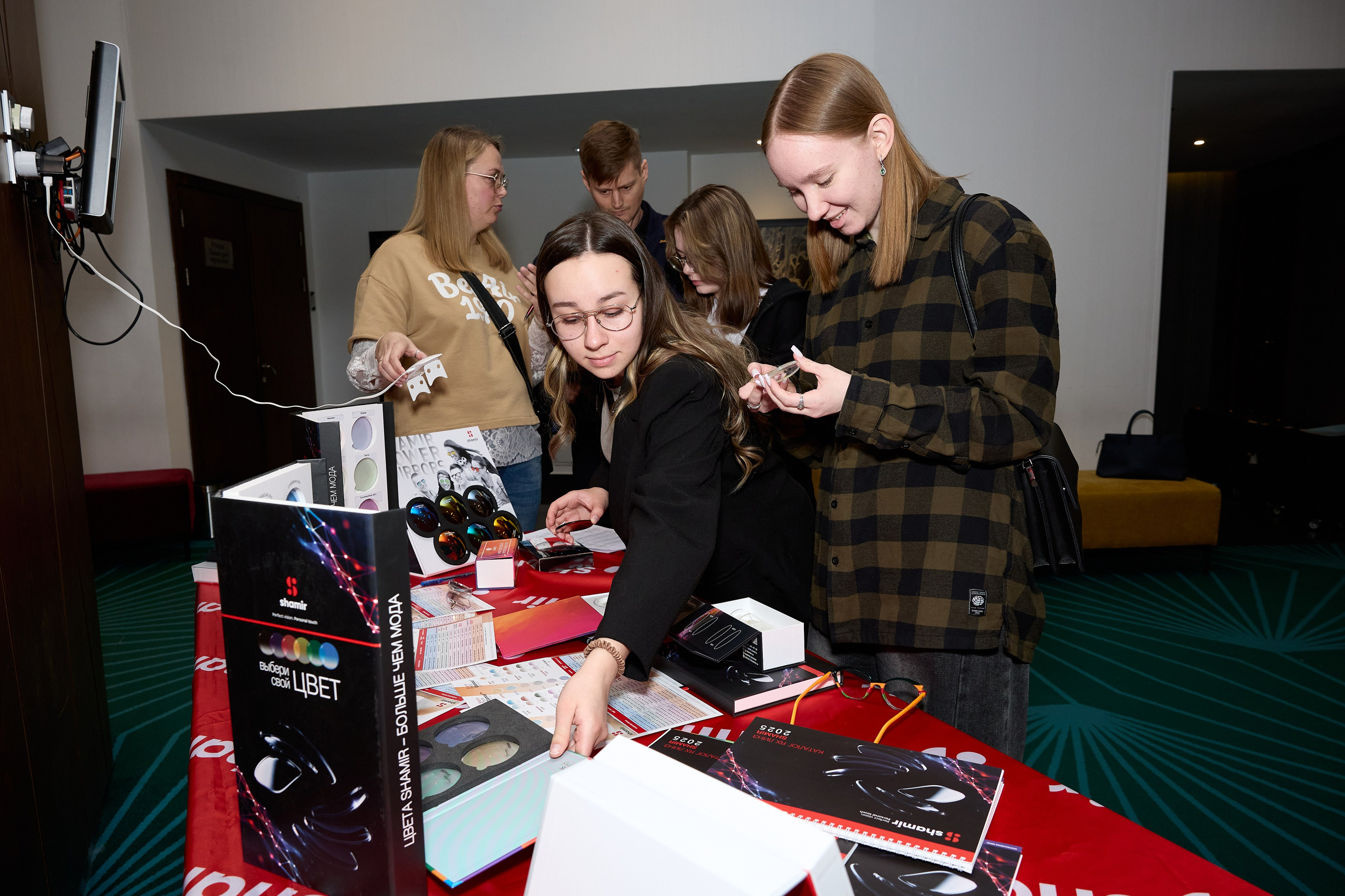 Выставки, открытия, конференции. Предметный и репортажный фотограф Алексей Кротов