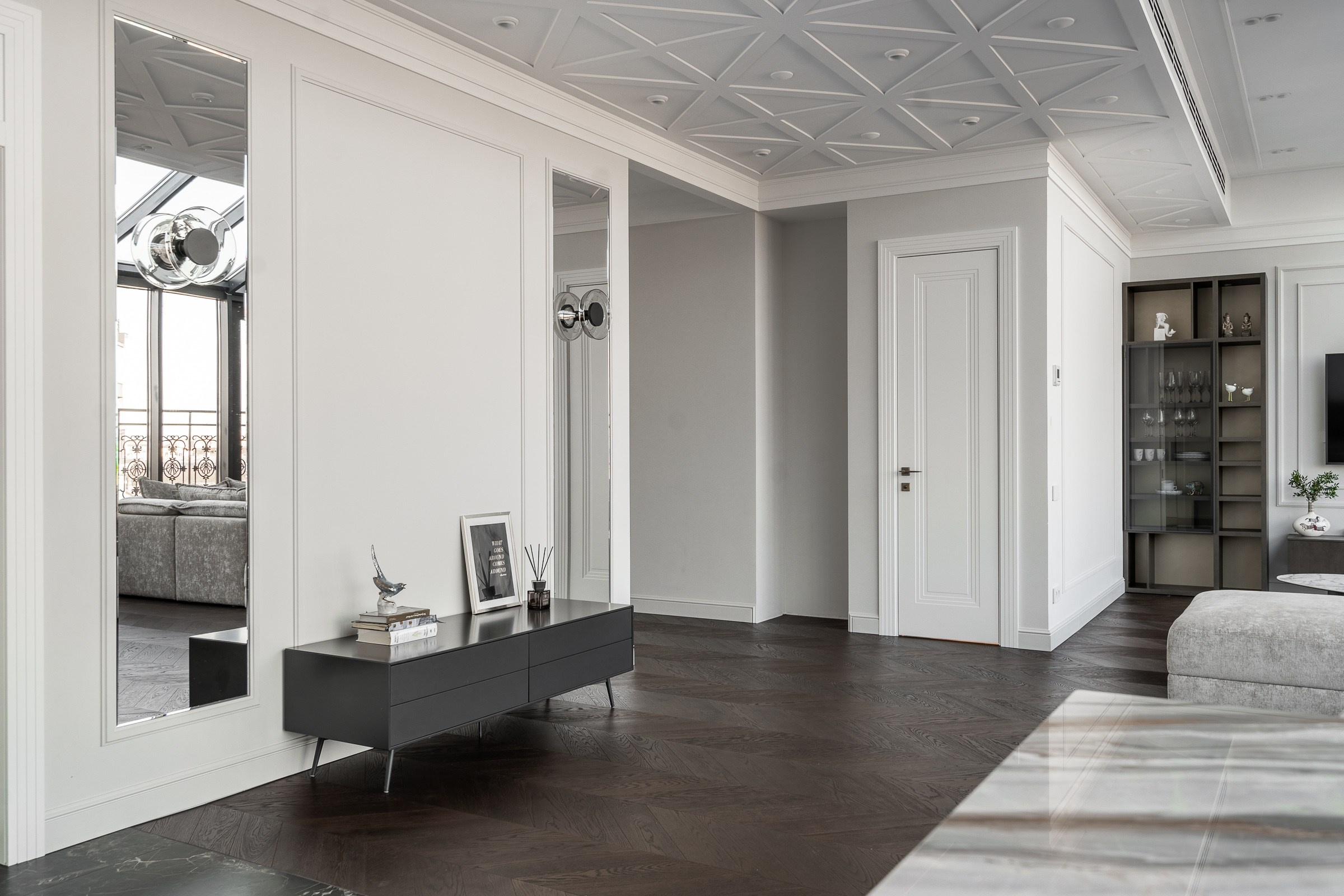 Предпродажная подготовка квартиры на Кирочной с хоумстэйджингом