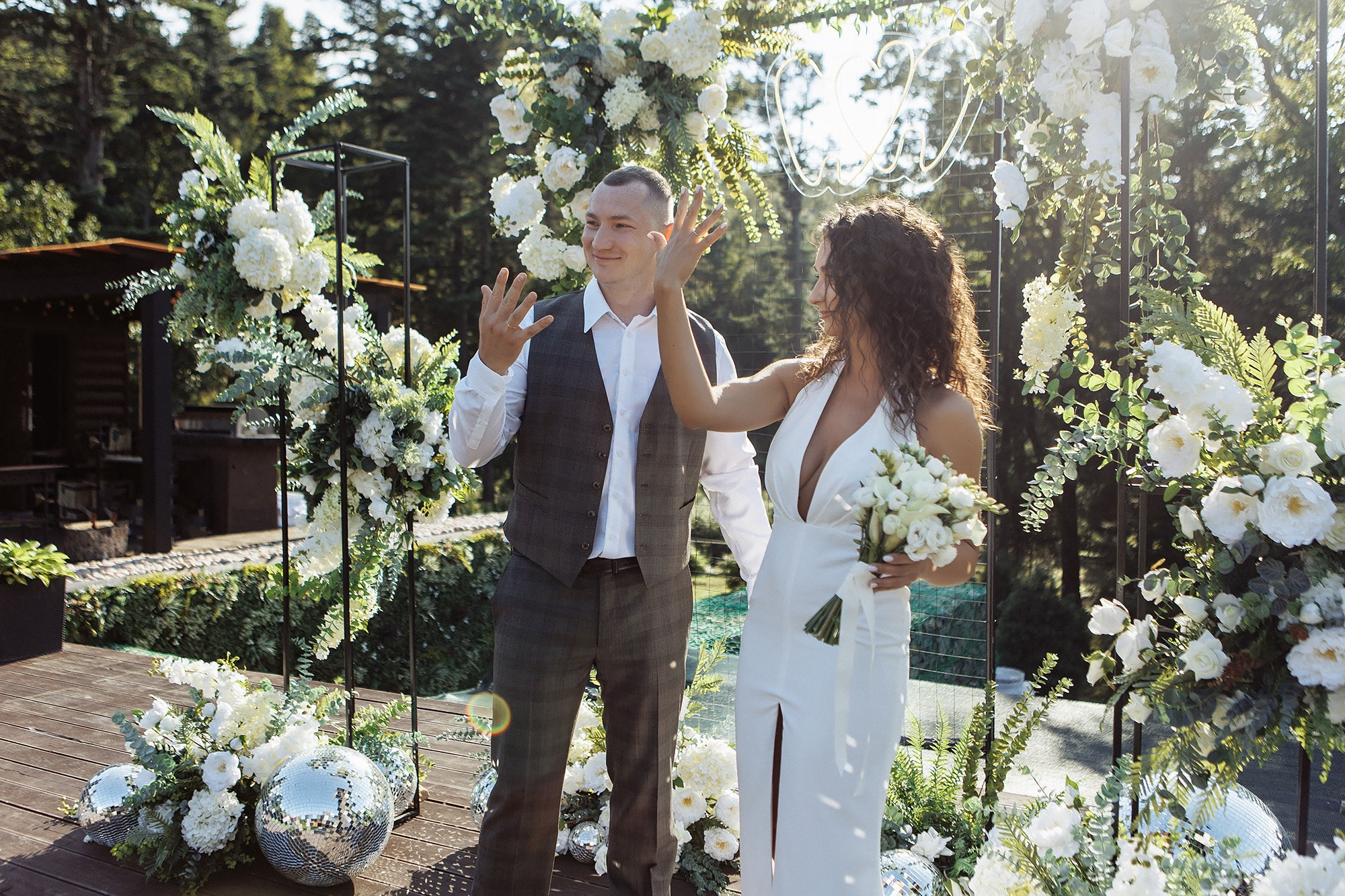 Настя и Игорь 17.08.24. Свадебный фотограф Владивосток Алина Гевондова