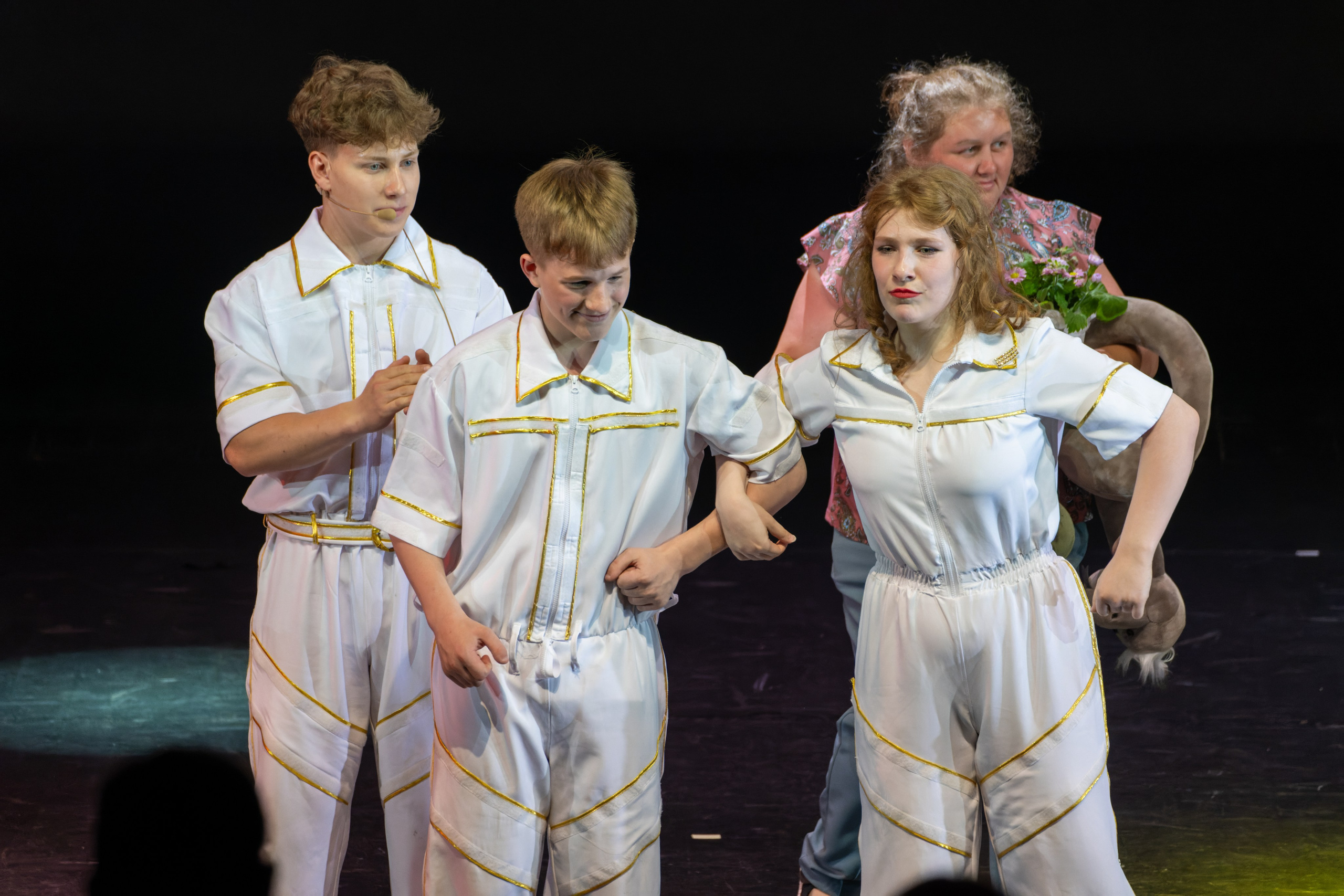 Съёмка благотворительного спектакля «Новая история деревянного мальчика». «Студия DRONAVT`s» — видеосъёмка и фотография г. Москва