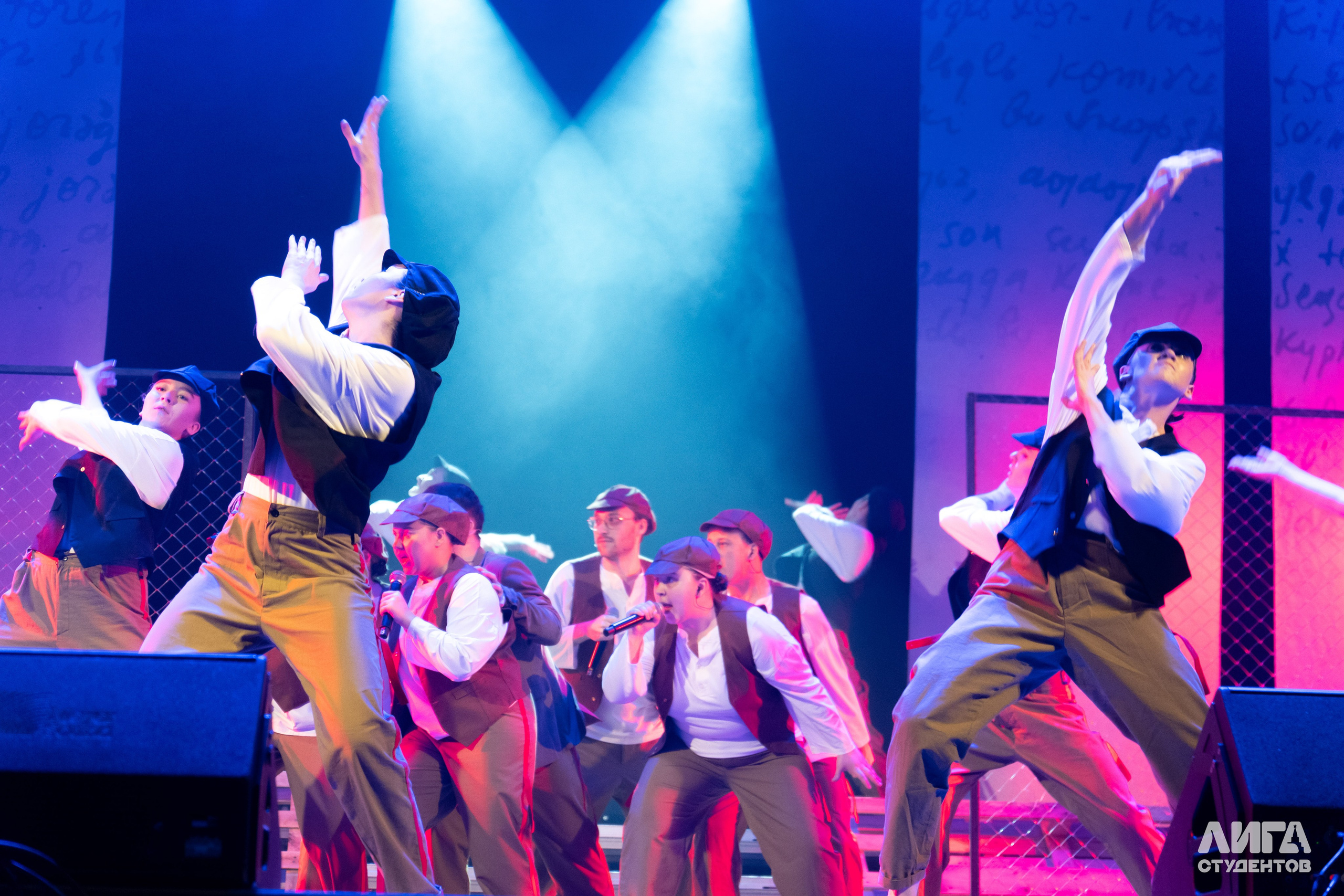 Российская Студенческая Весна 2025. Портретный фотограф в Казани Радомир Заздравных