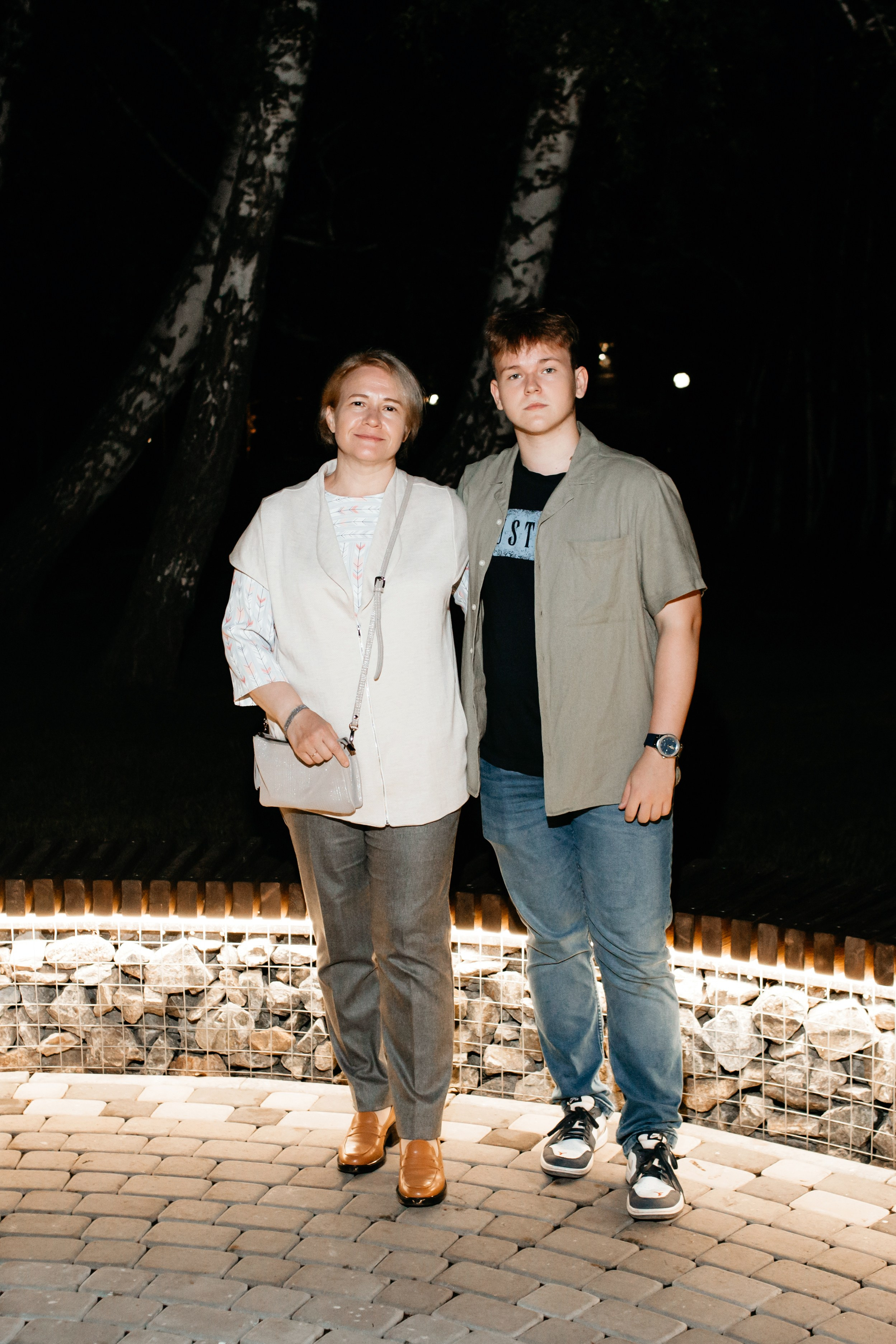 Выпускной 2025 (41 школа) 11 класс. Фотограф в Челябинске Ополихина Анна