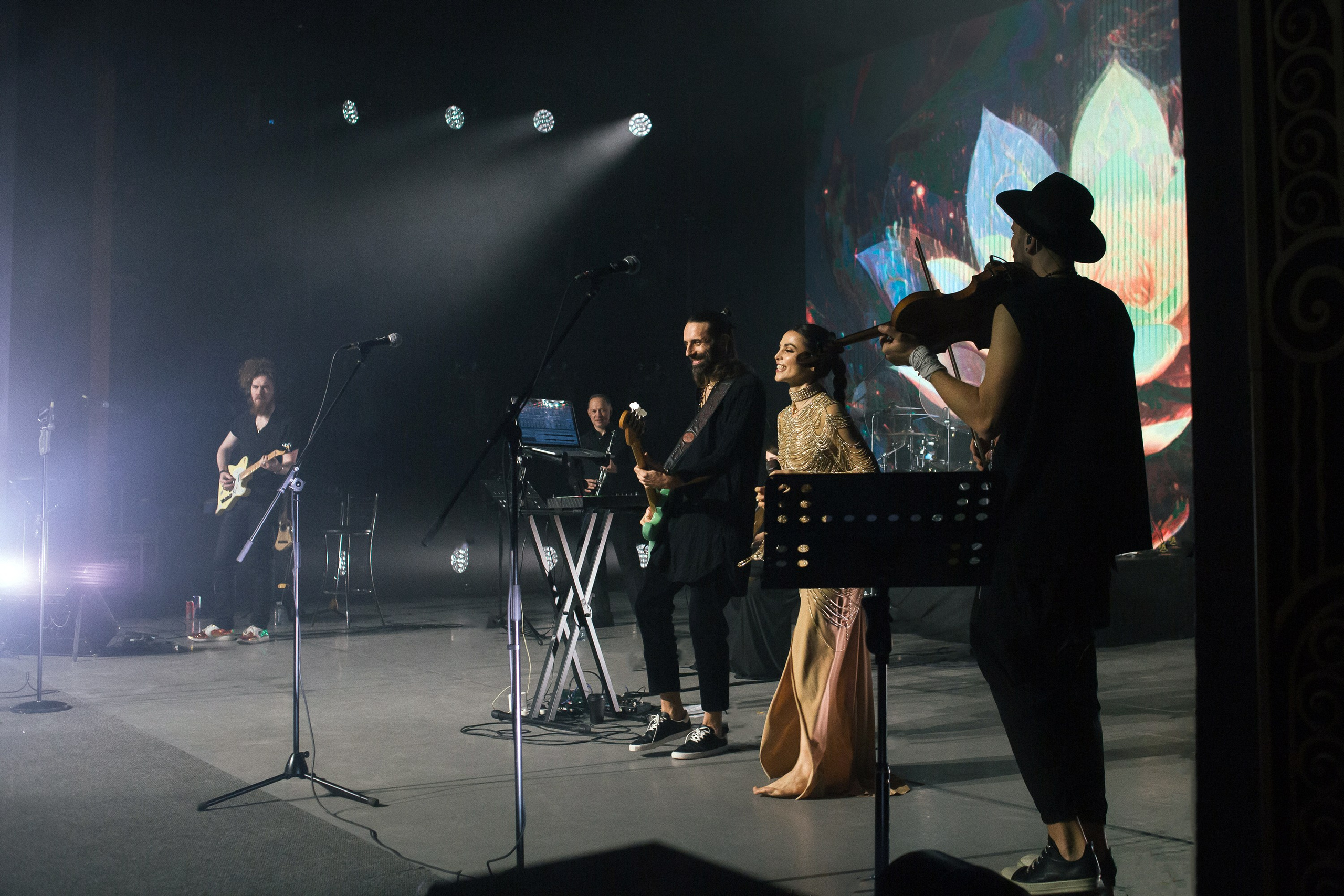 Концерт Sati Ethnica в Конгресс-холле 2022 год. Фотограф в Челябинске Ополихина Анна
