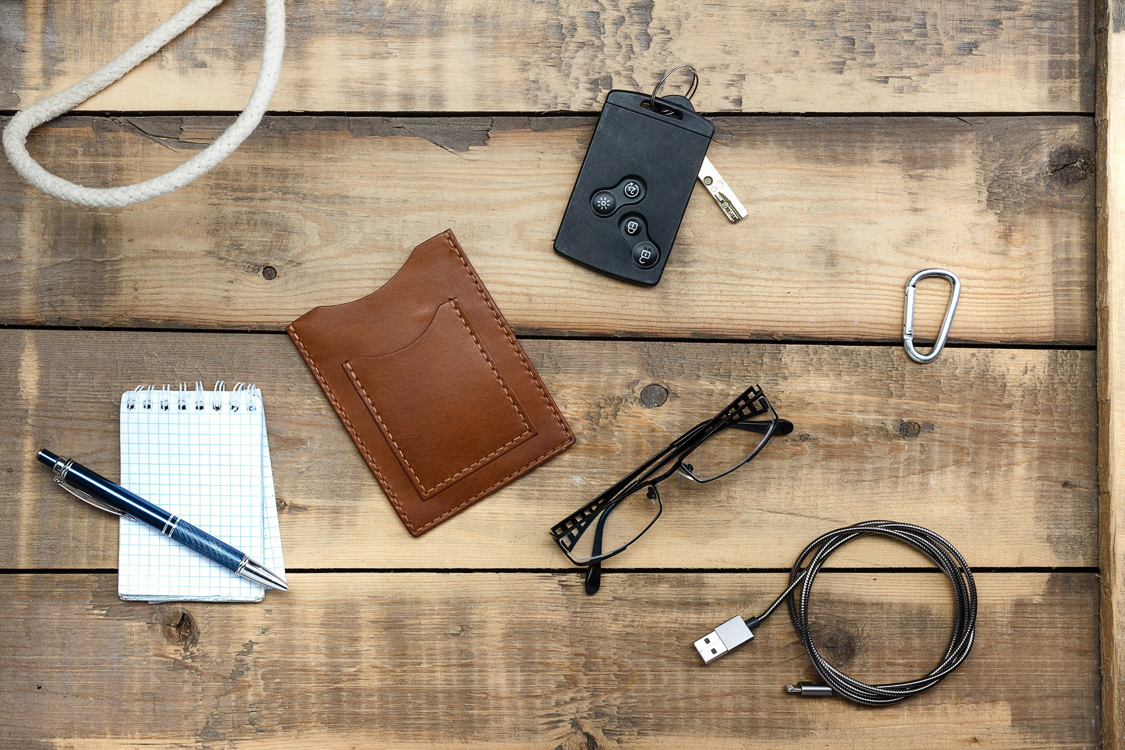 Фотосъемка кожгалантереи для социальных сетей. Профессиональный фотограф в Санкт-Петербурге. Сергей Пушкин