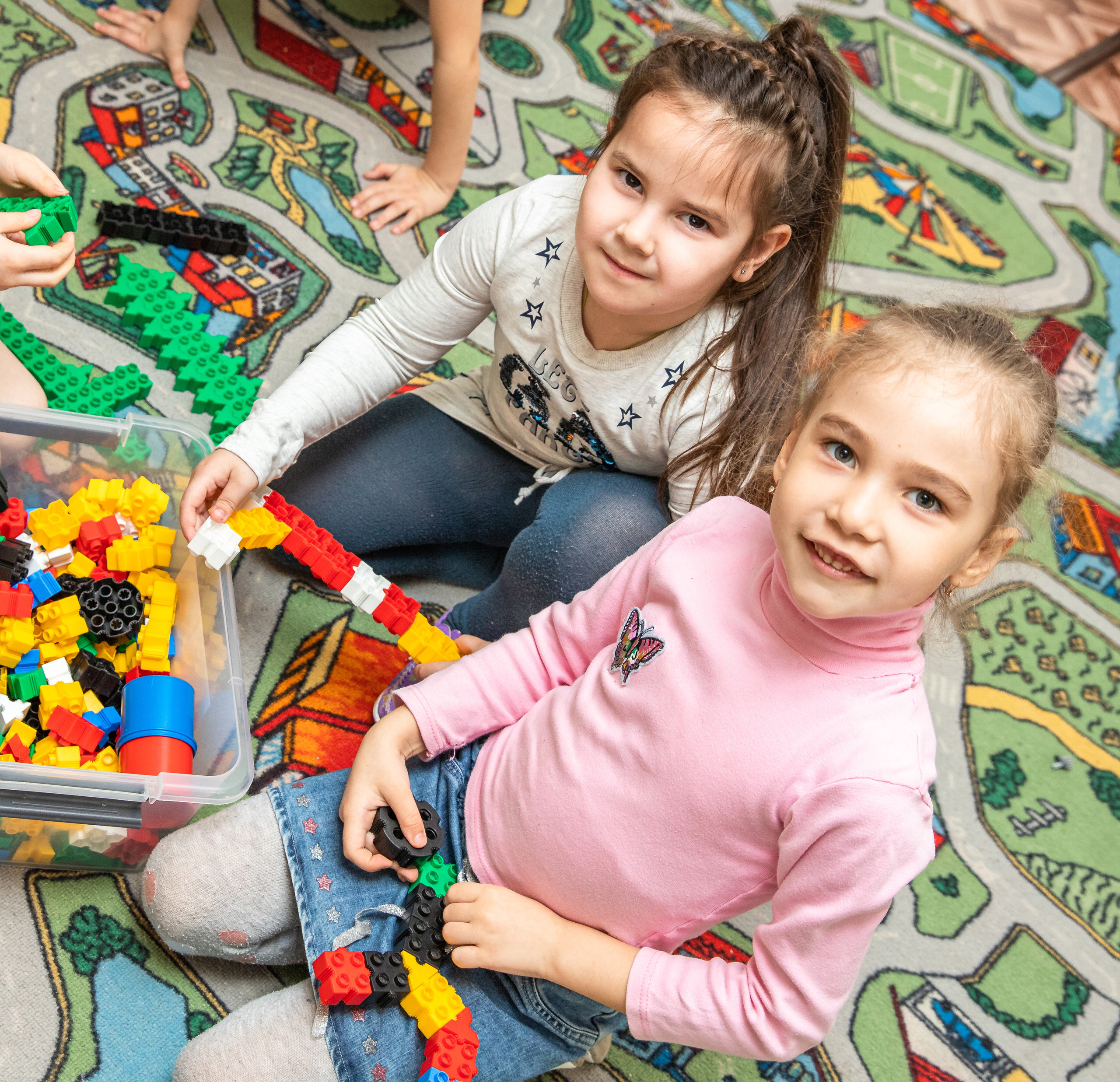 Постановочная съемка в саду, школе. Детский семейный фотограф в г. Находка Ольга Коваленко, фотостудия Memories