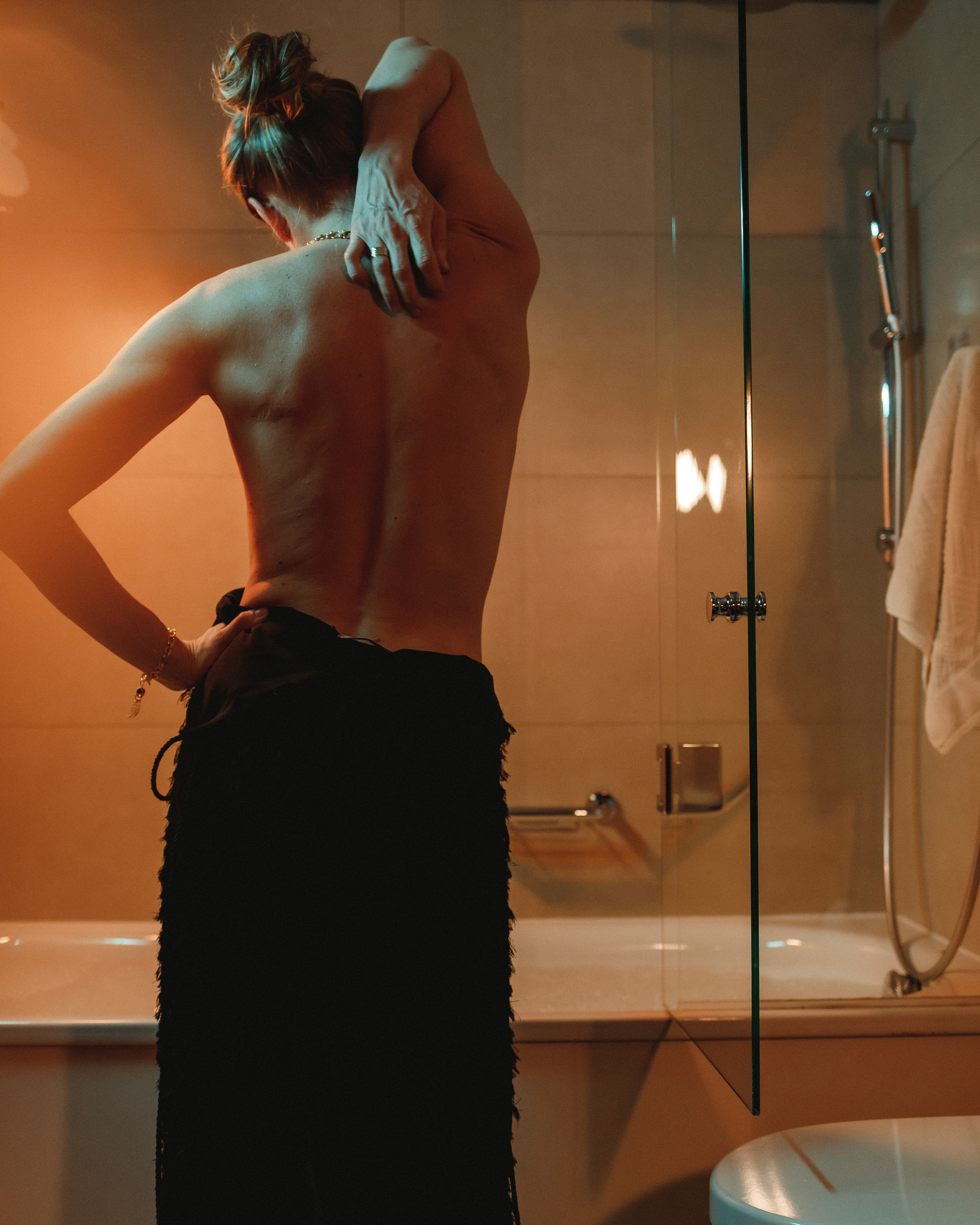 Woman and wine. Фотограф Андрей Куськало