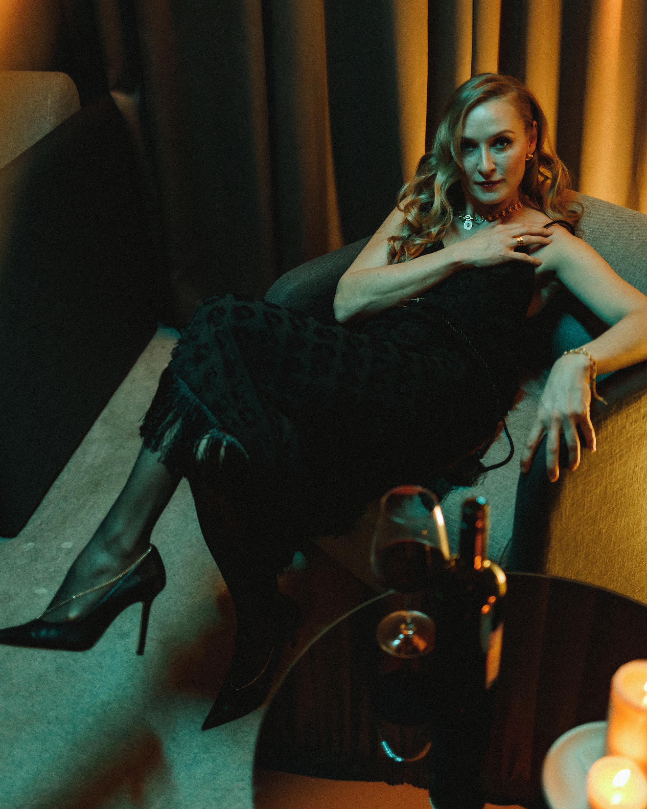 Woman and wine. Фотограф Андрей Куськало