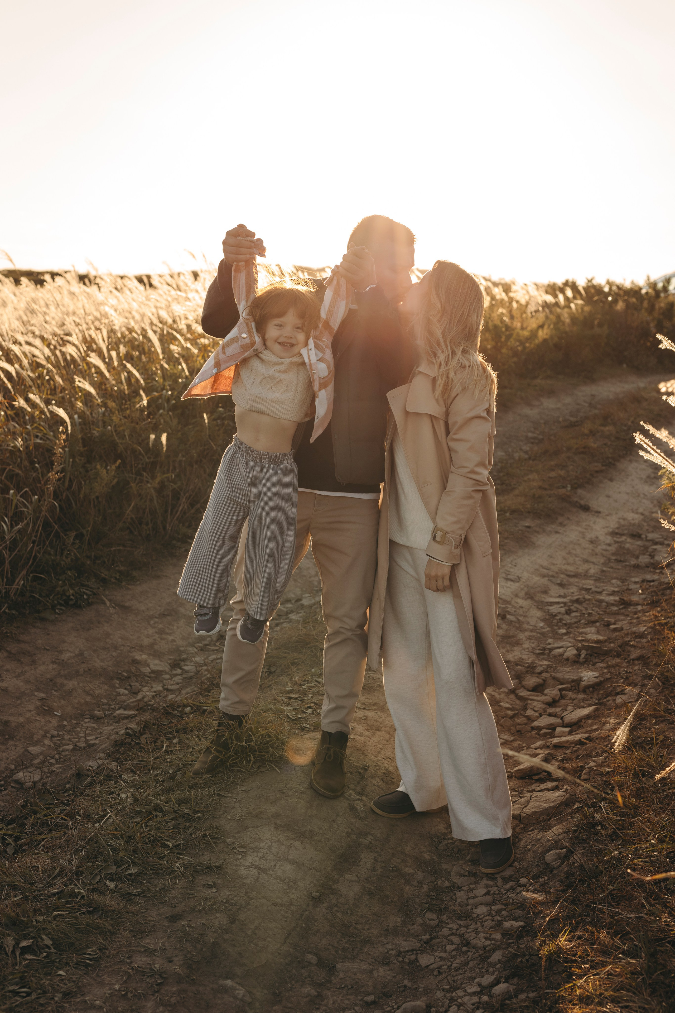 Семейная фотосессия в колосьях. Главная