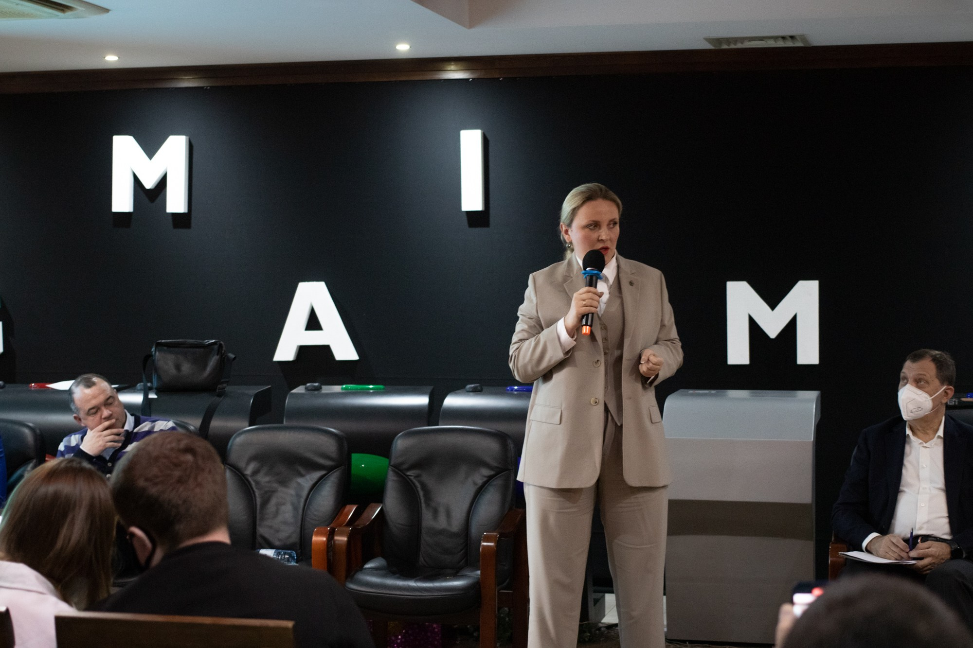 Встреча с Владиславом Даванковым и «Опора России». Репортажный, промышленный и маркетплейс-фотограф Дмитрий Чернат