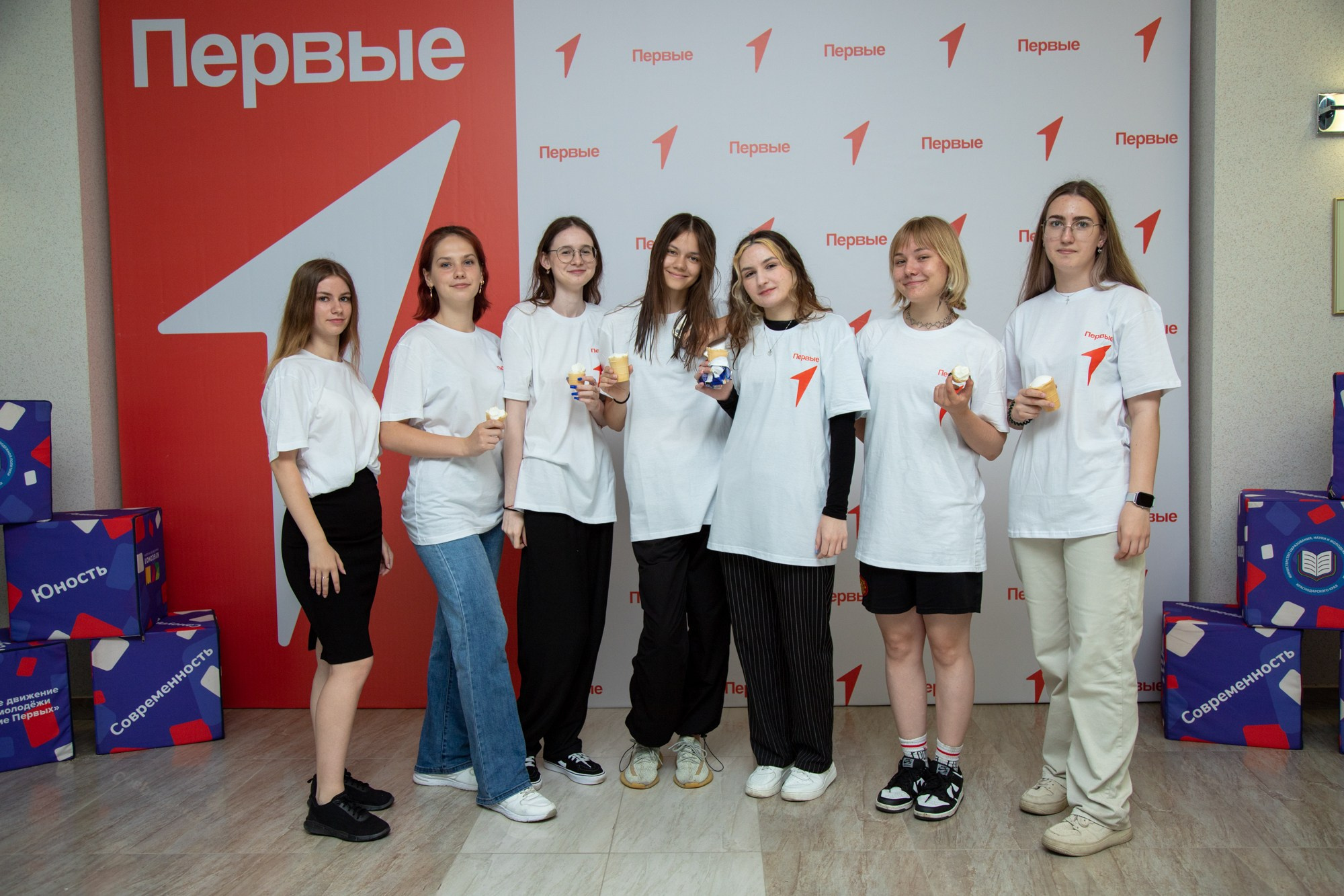 Первый фестиваль Движения Первых в Краснодаре. Репортажный, промышленный и маркетплейс-фотограф Дмитрий Чернат