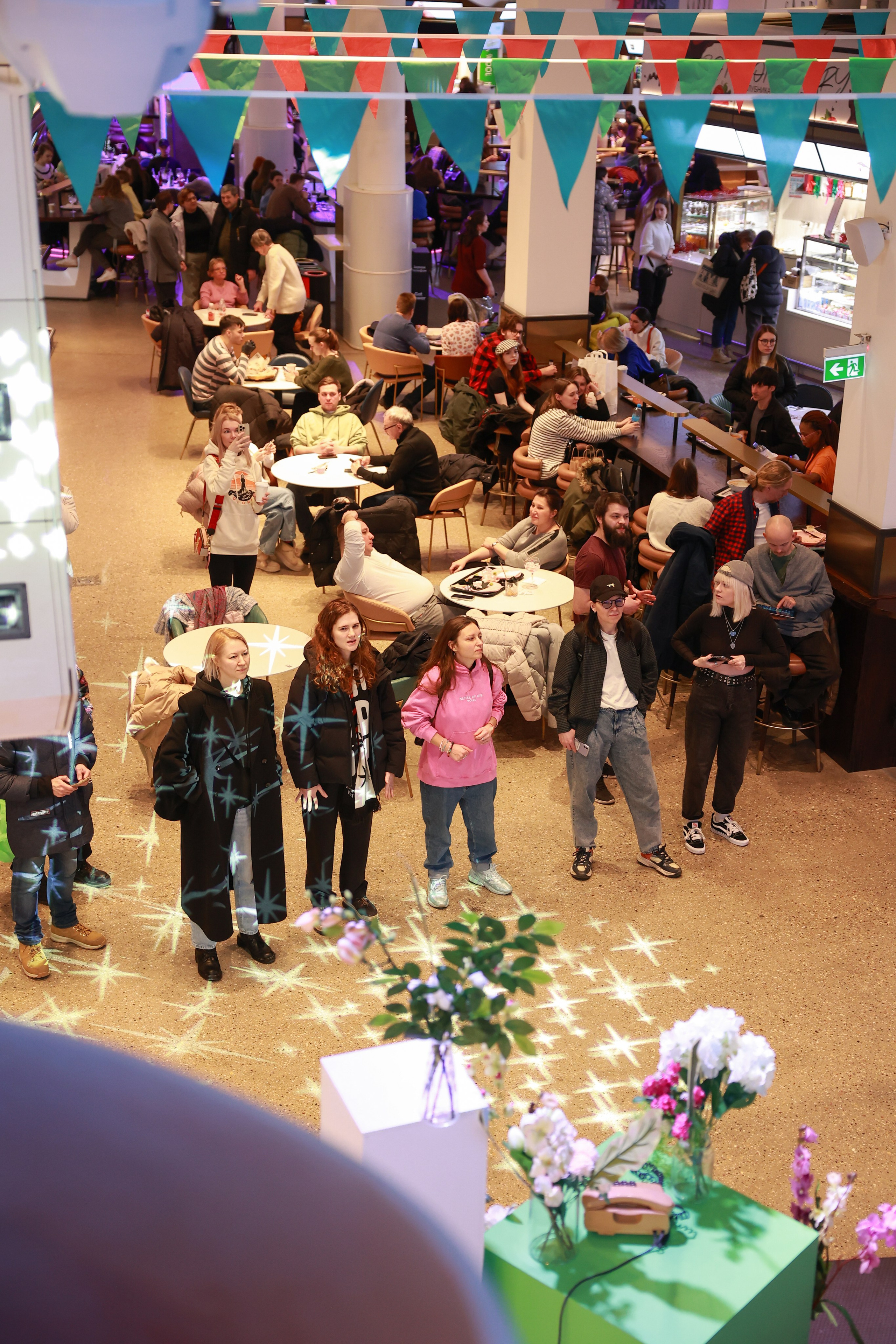 2–3 марта 2024 в пространстве «Три вокзала. Депо» / День 2 / фото Саша Жукова. Фотоотчеты «Ламбада-маркета»