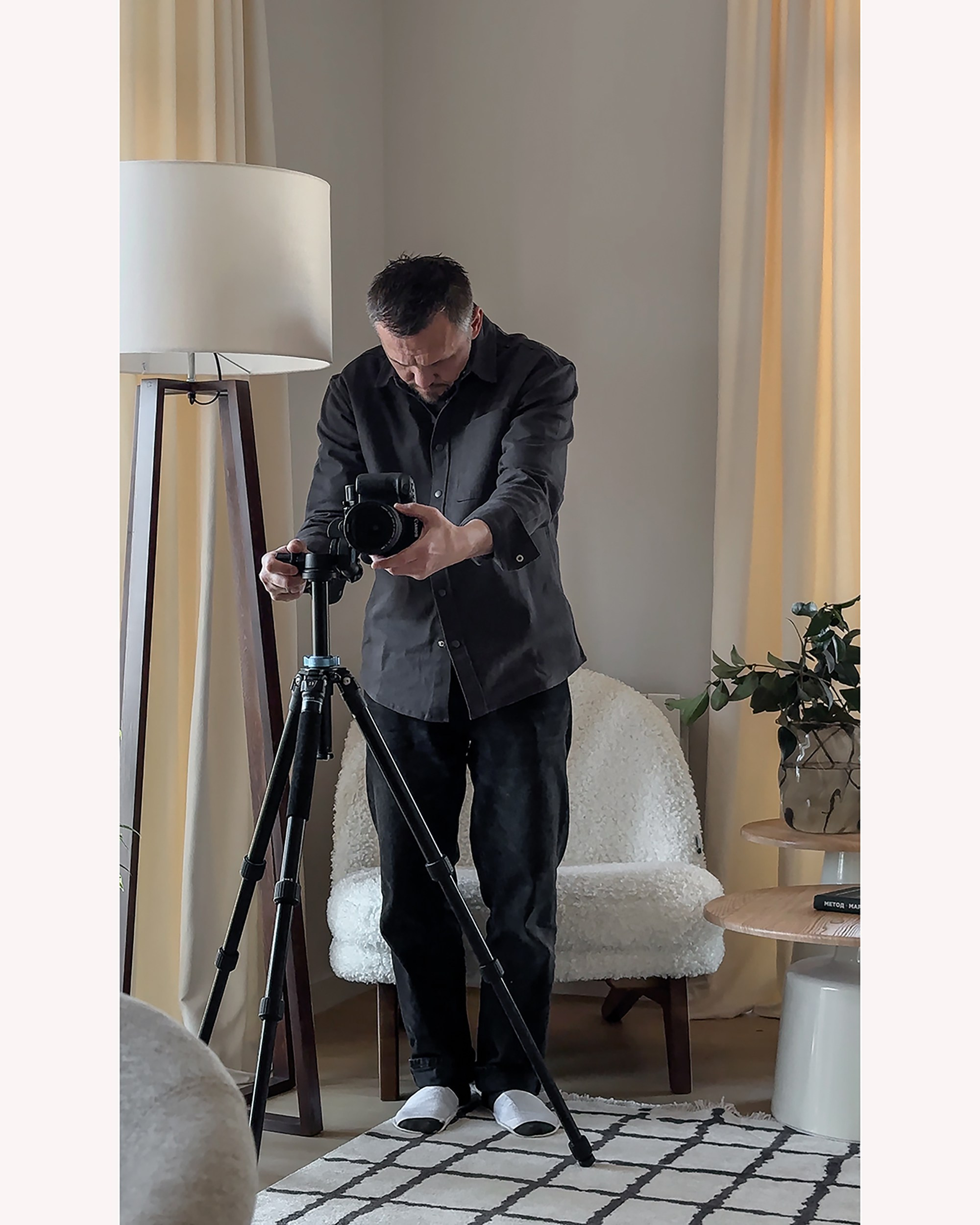 Владислав Нагин интерьерный фотограф снимает интерьер