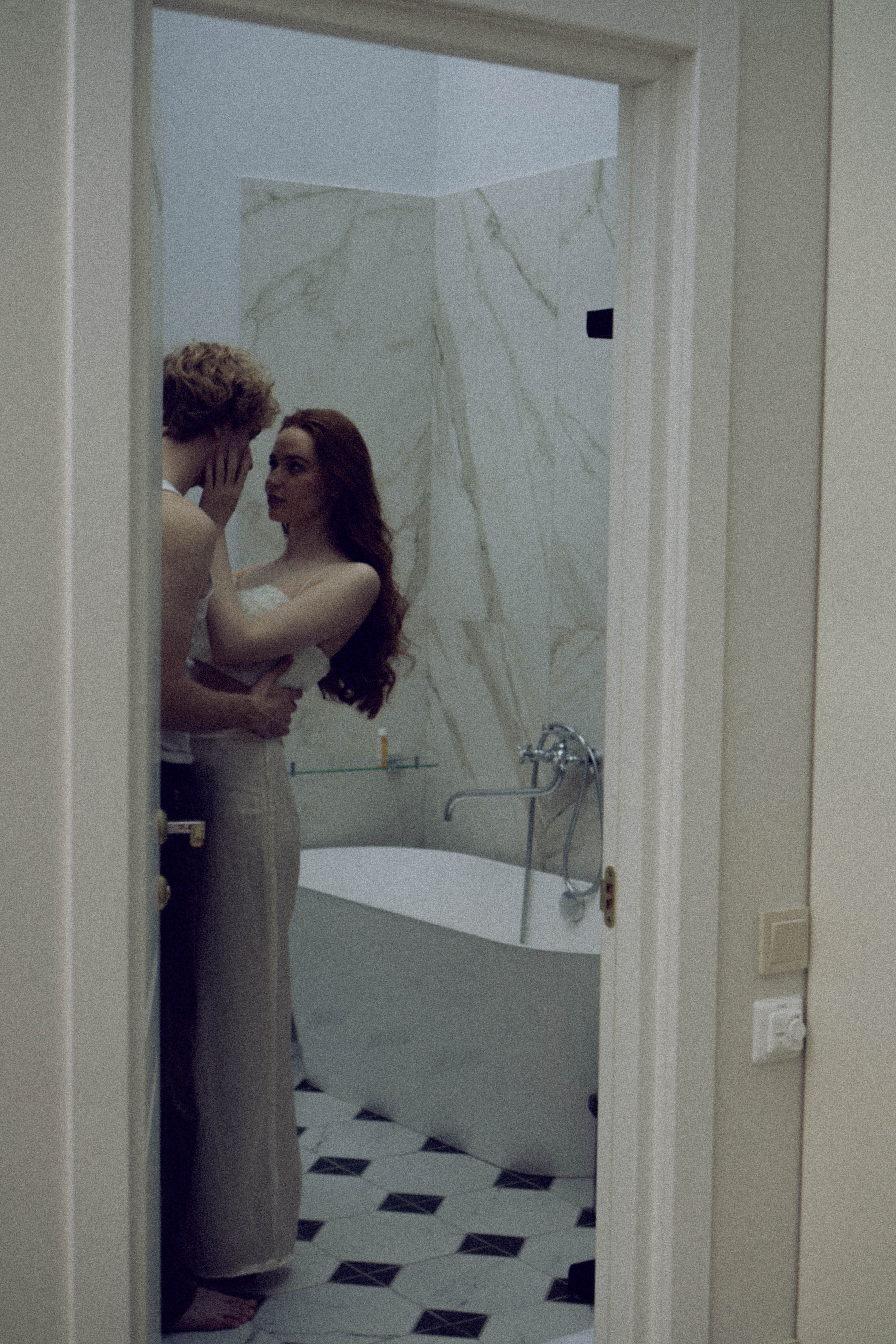 СВАДЕБНАЯ СЬЕМКА В ОТЕЛЕ. СБОРЫ ЖЕНИХА И НЕВЕСТЫ И ТАКЖЕ ТОР И ПОДГОТОВКА К ПРОГУЛКЕ. Профессиональный фотограф, Санкт-Петербург — Виктория Богомолова