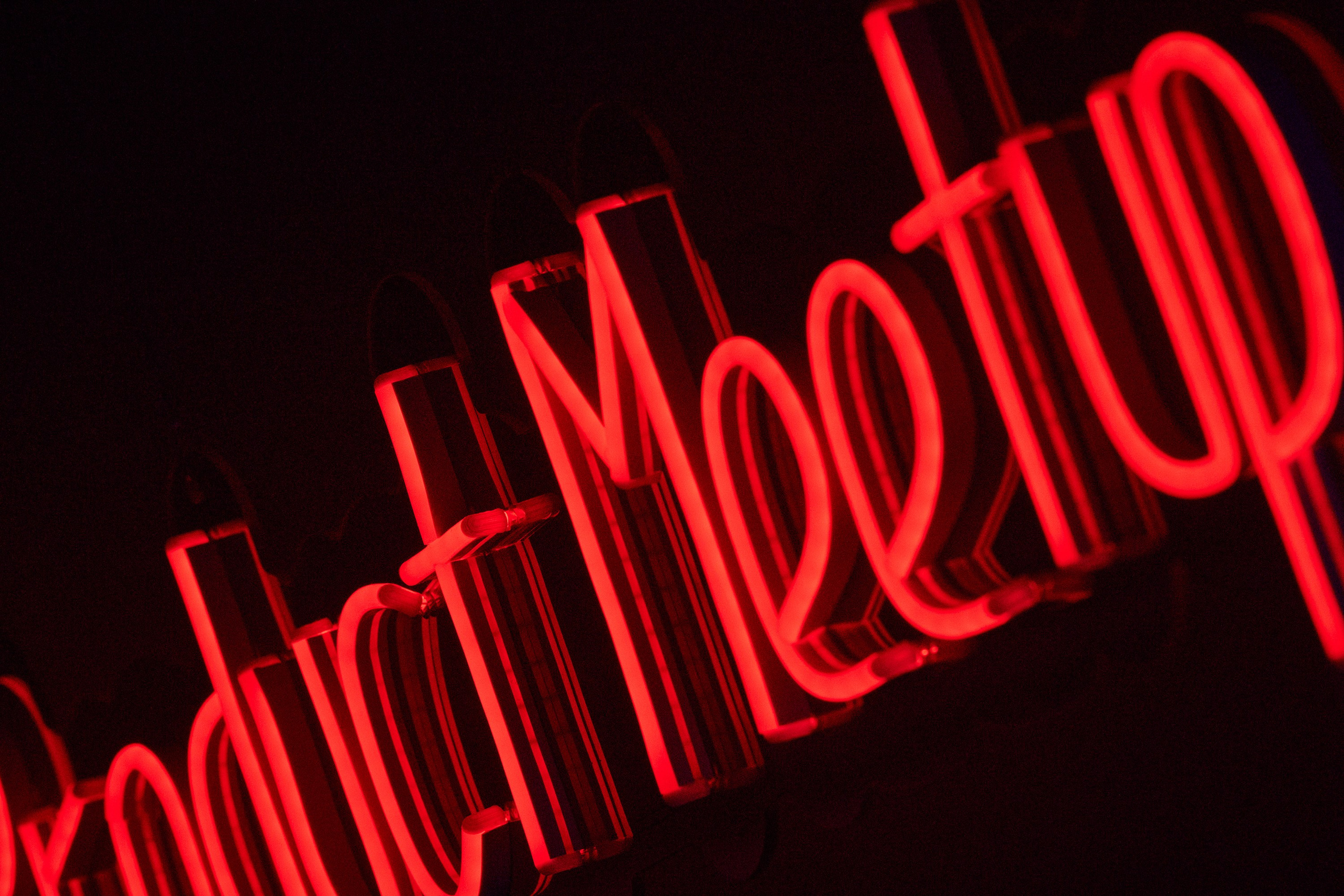 Магнит OMNI meetup. Контентный и репортажный фотограф Виталий Кулешов | Москва