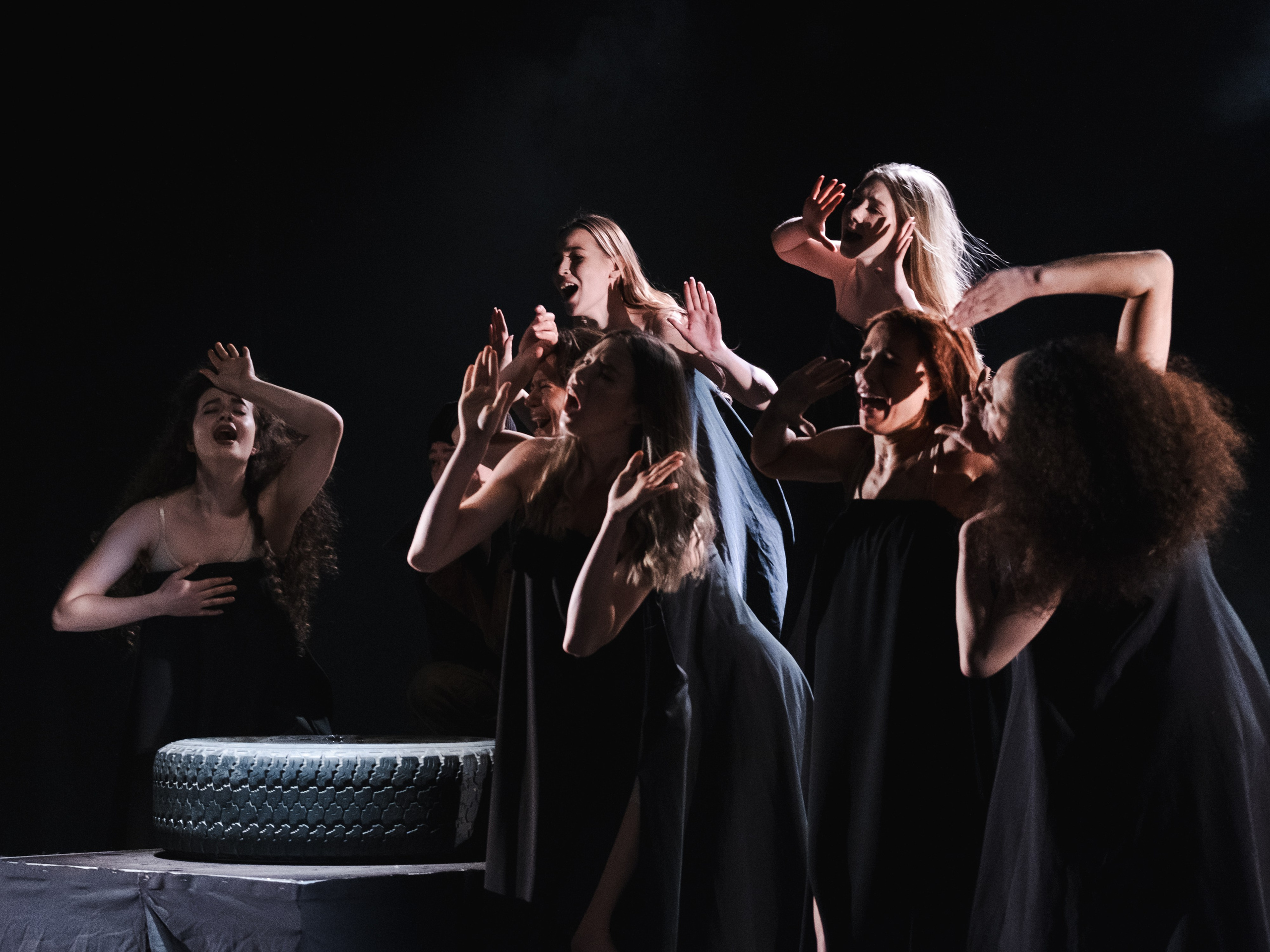 Выпускной спекталь Степь|ГИТИС 2024. Фотограф Гульназ Фатихова, г. Москва