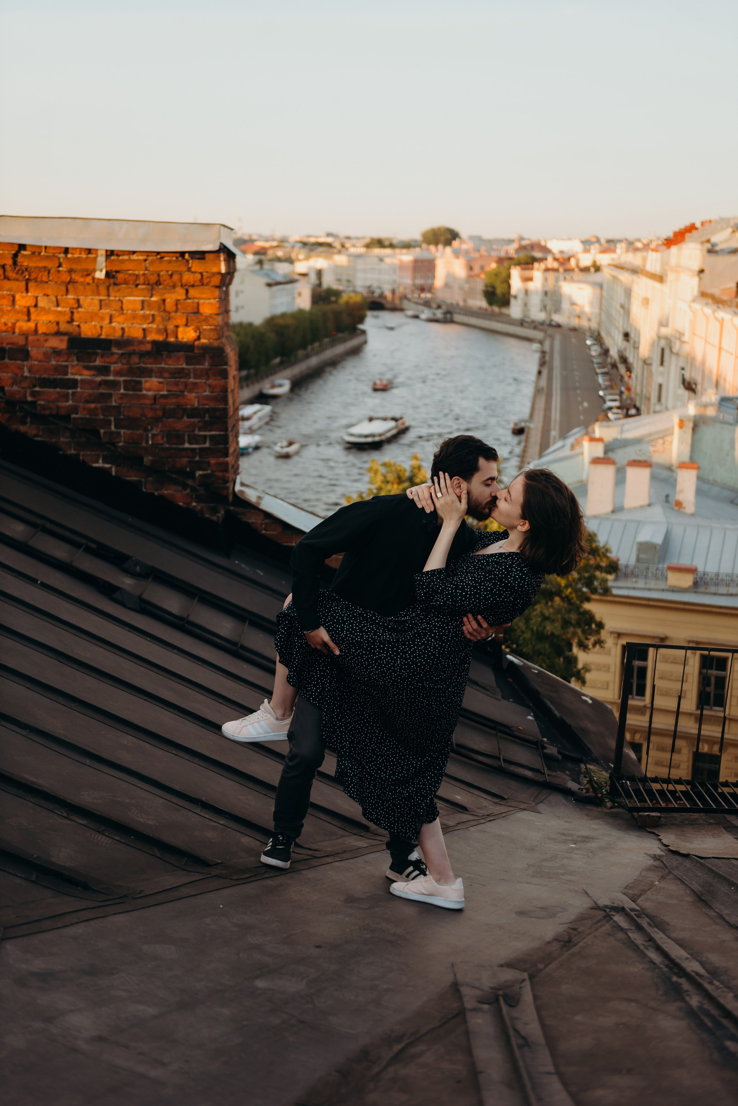 Мы гуляли по крышам питера. Фотограф Алена Нормальная в Санкт-Петербурге