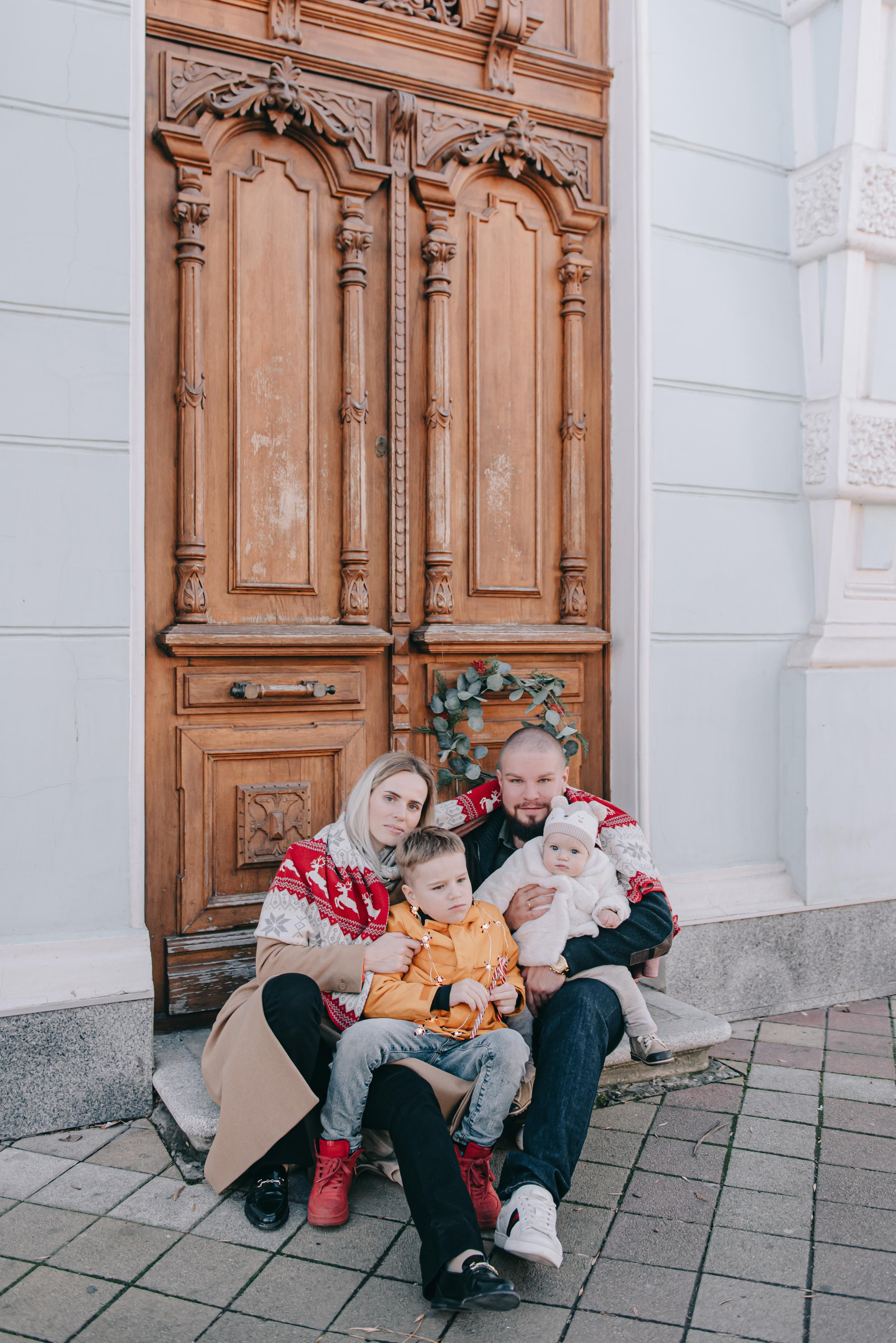 Семейная съемка Рябовых — новогодняя. Фотограф в Краснодаре Зеленкина Дарья