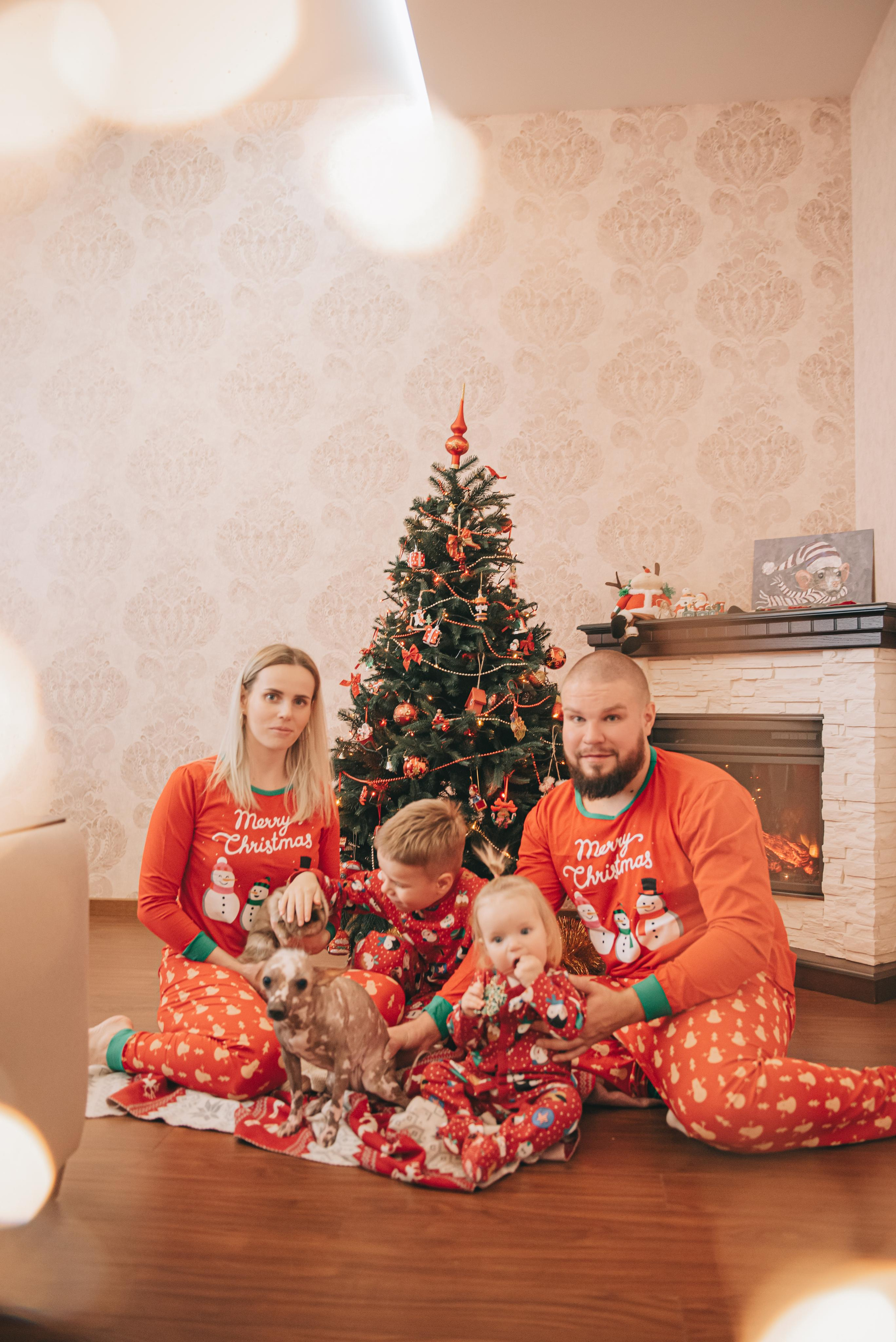 Семейная съемка Рябовых — новогодняя. Фотограф в Краснодаре Зеленкина Дарья