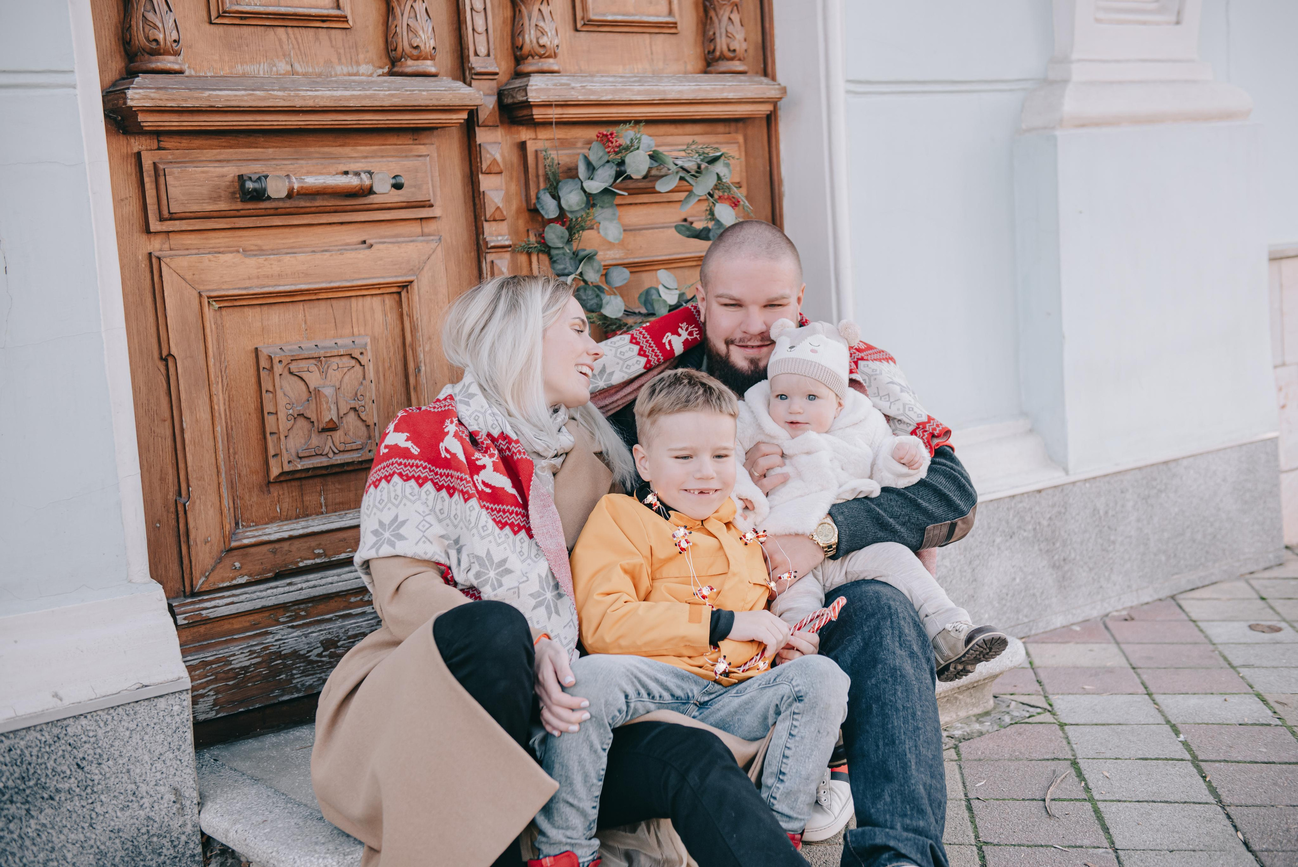 Семейная съемка Рябовых — новогодняя. Фотограф в Краснодаре Зеленкина Дарья