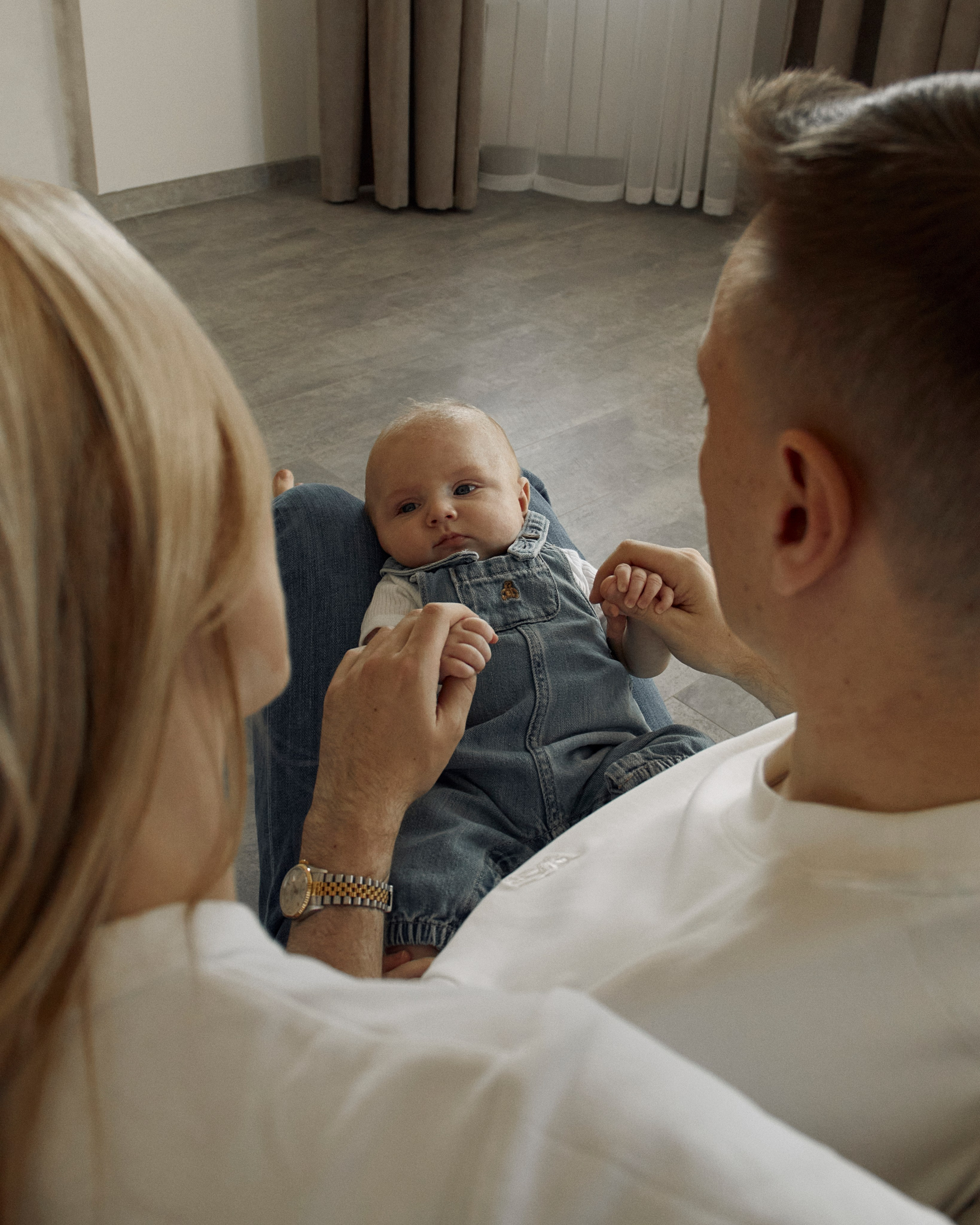 семейная пара с ребенком