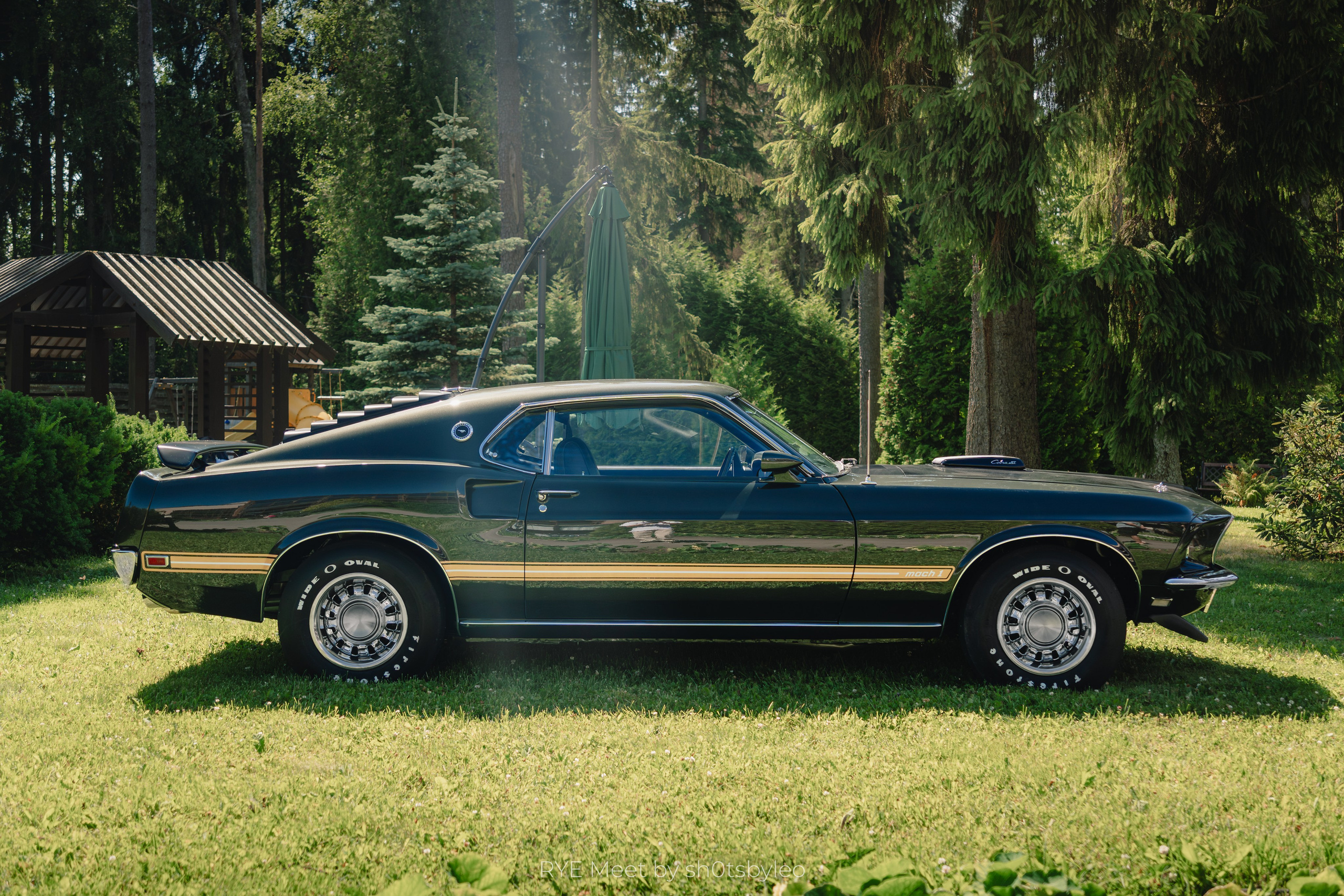 Масштабный летний фестиваль RYE Meet — встреча клуба любителей автомобилей старше 25-лет. Автомобильный фотограф Антон Цырулев