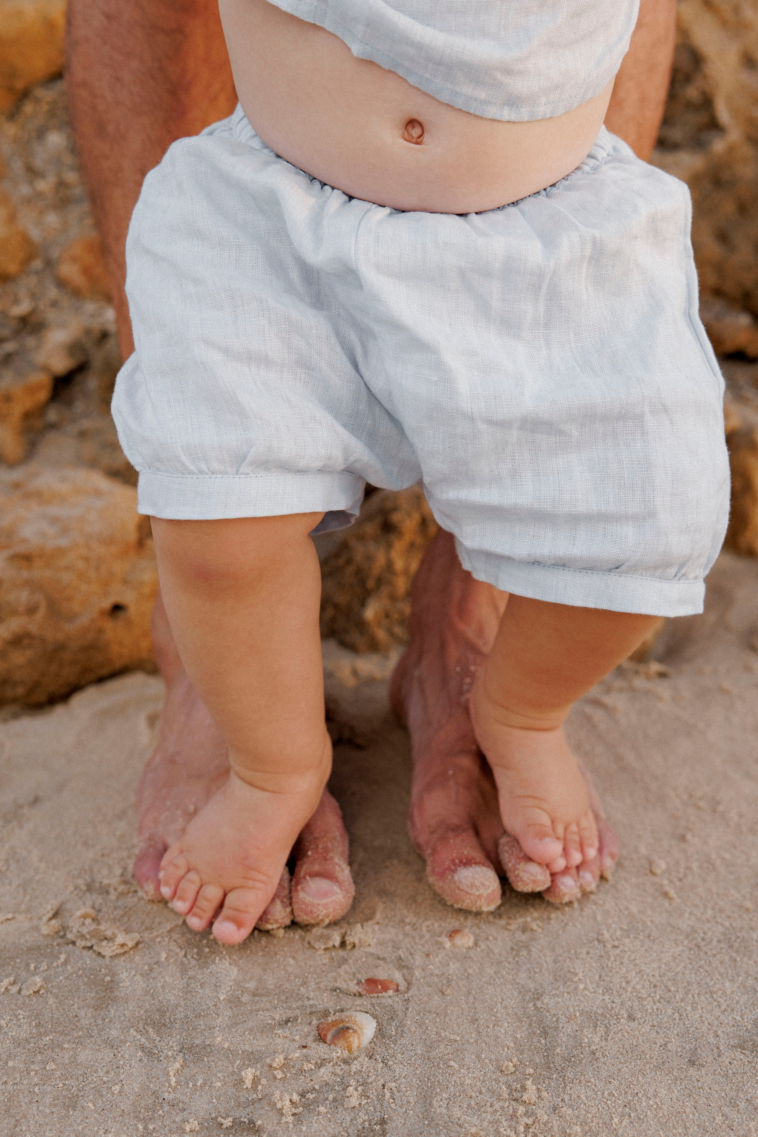 First year family photos near the sea. Главная