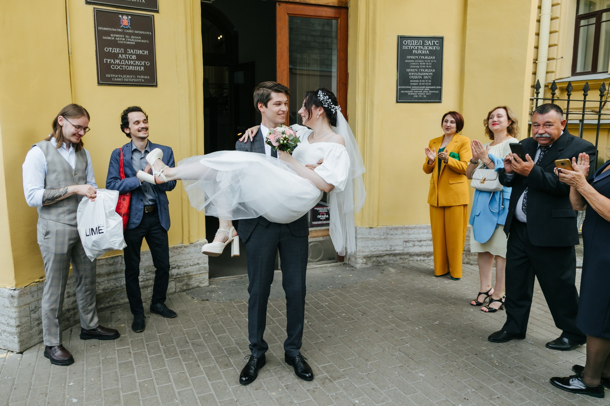 Свадебная регистрация, ЗАГС Петроградского р-на. Фотограф крещение венчание в Петербурге! Помогает подобрать храм и посоветовал душевного батюшку в СПб