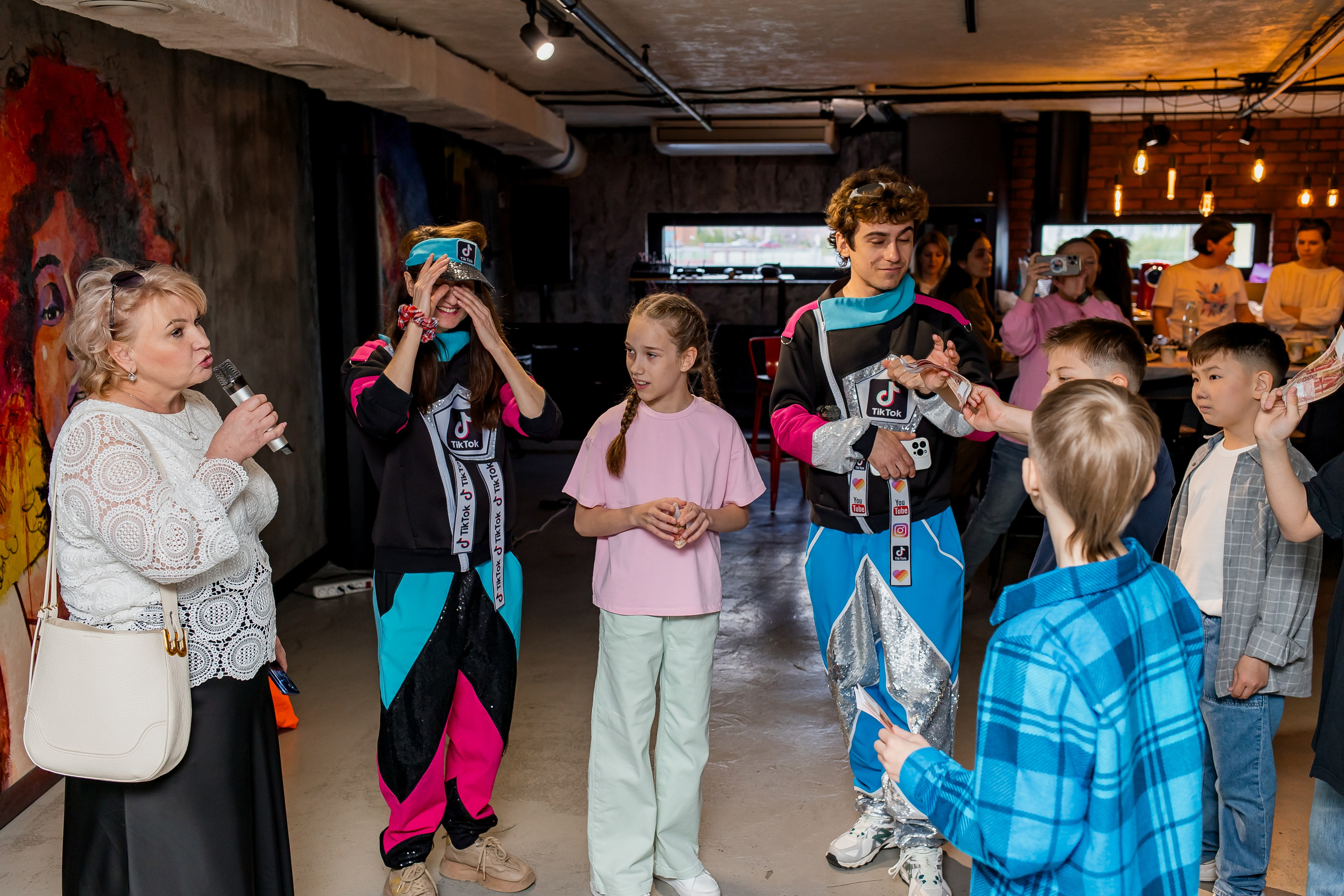 Выпускной 4 класс. Фотограф в Москве Авдеева Мария