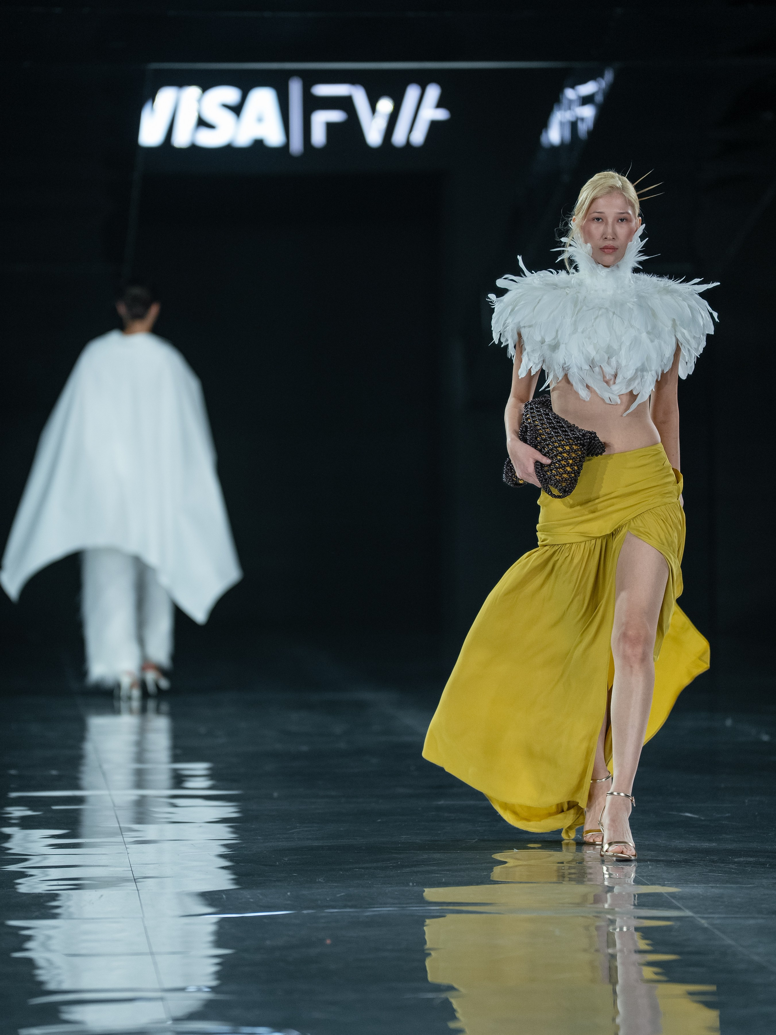 Visa Fashion Week Pre-Fall Mariko. Сайт Алматинского НЮ АРТ, будуар и фэшн фотографа Дениса Карпенко