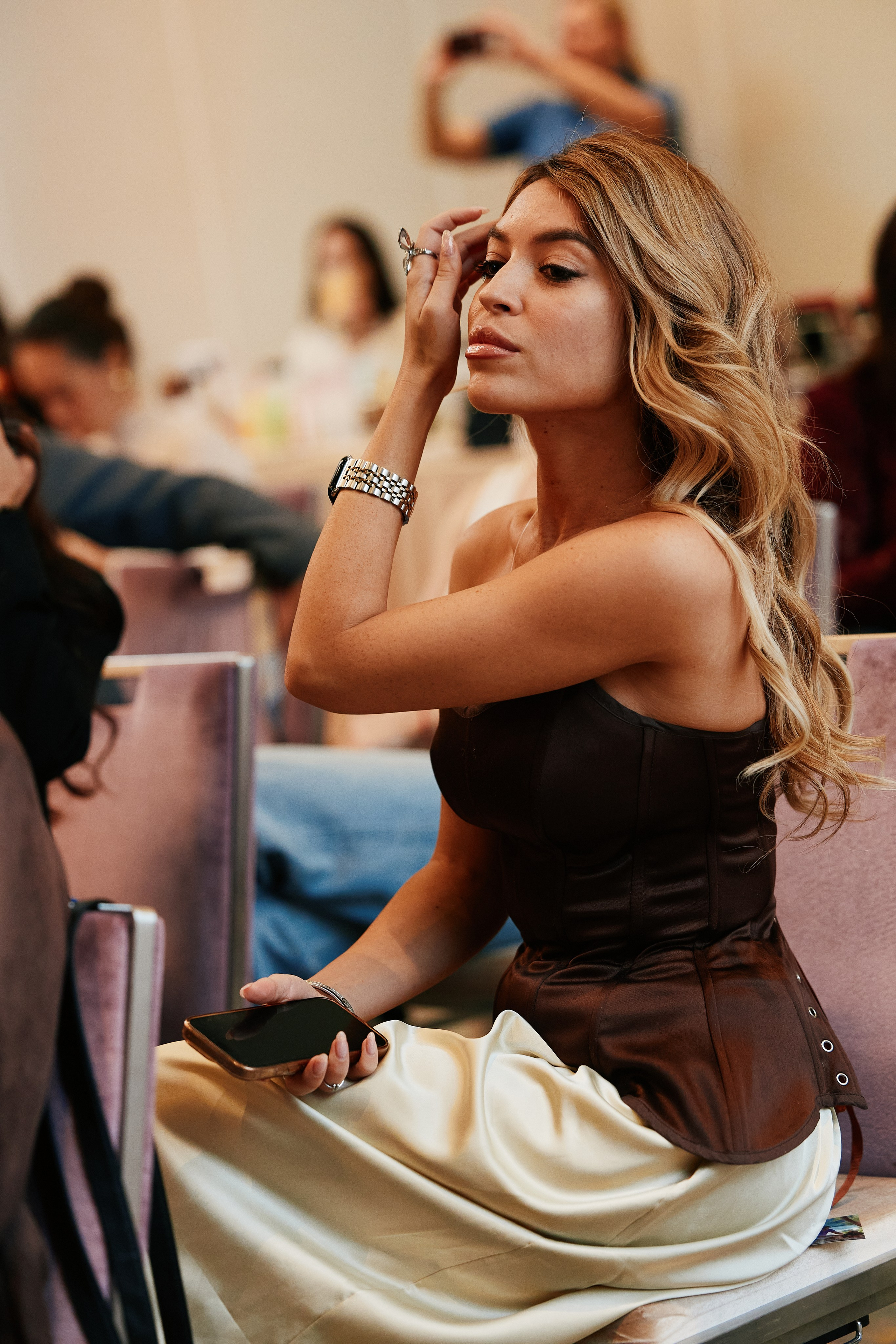 Современная женщина в Hilton 26.10. Свадебный репортажный фотограф краснодар максим дремов дрёмов фотосессия студия цена