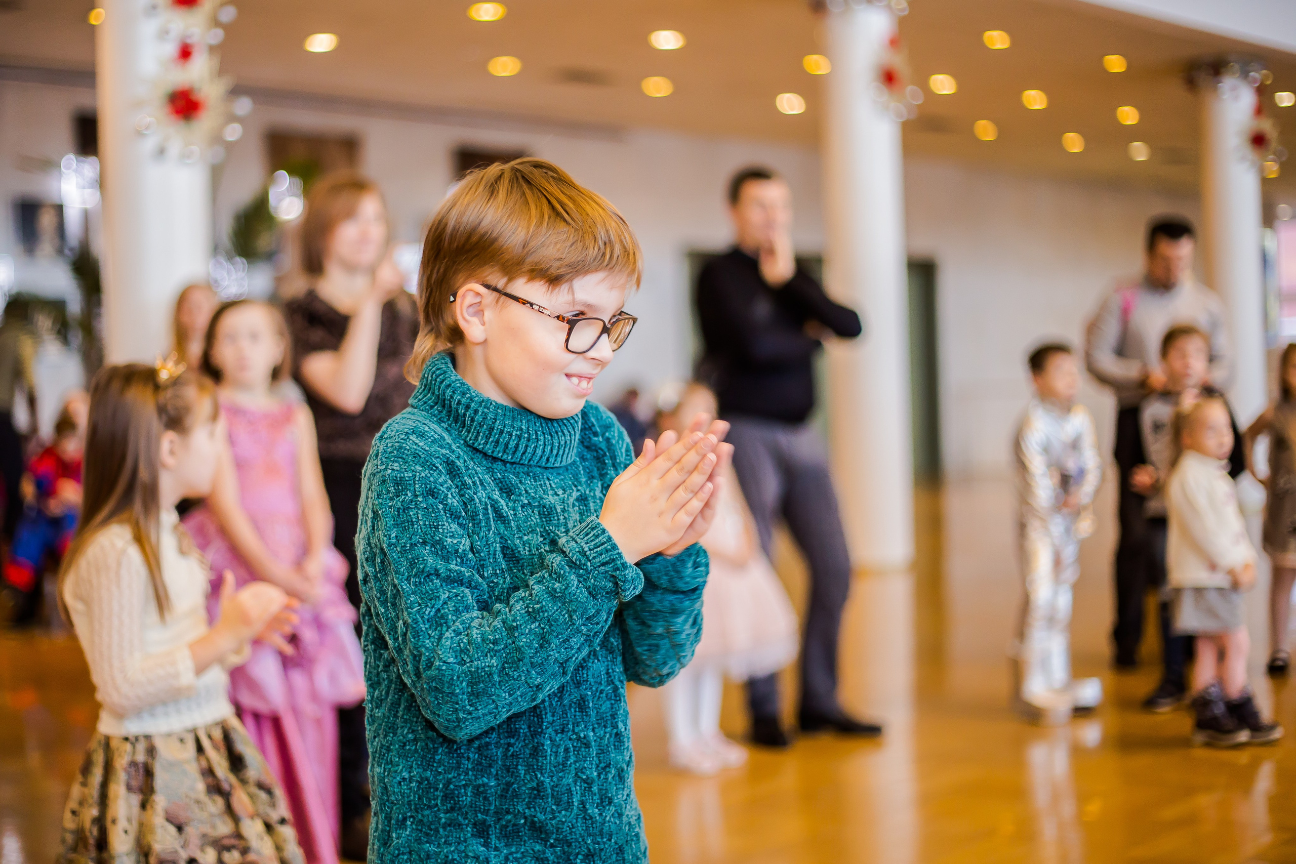 Репортаж — детская елка в БКЗ. Свадебный и семейный фотограф в Санкт-Петербурге Макеева Наталья