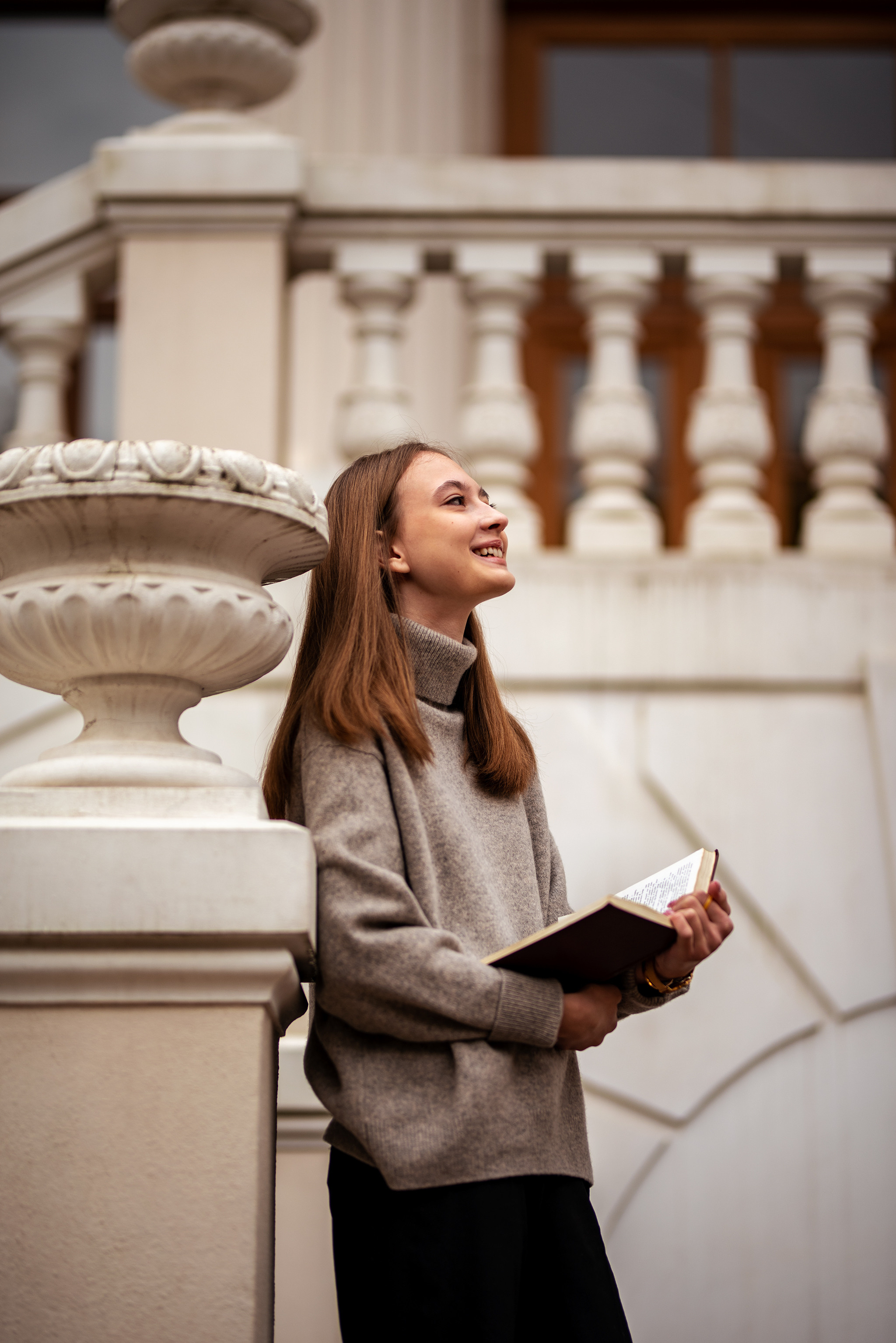 ШКОЛЬНЫЕ СЬЕМКИ старшеклассников|библиотека. Фотограф в Ростове на Дону