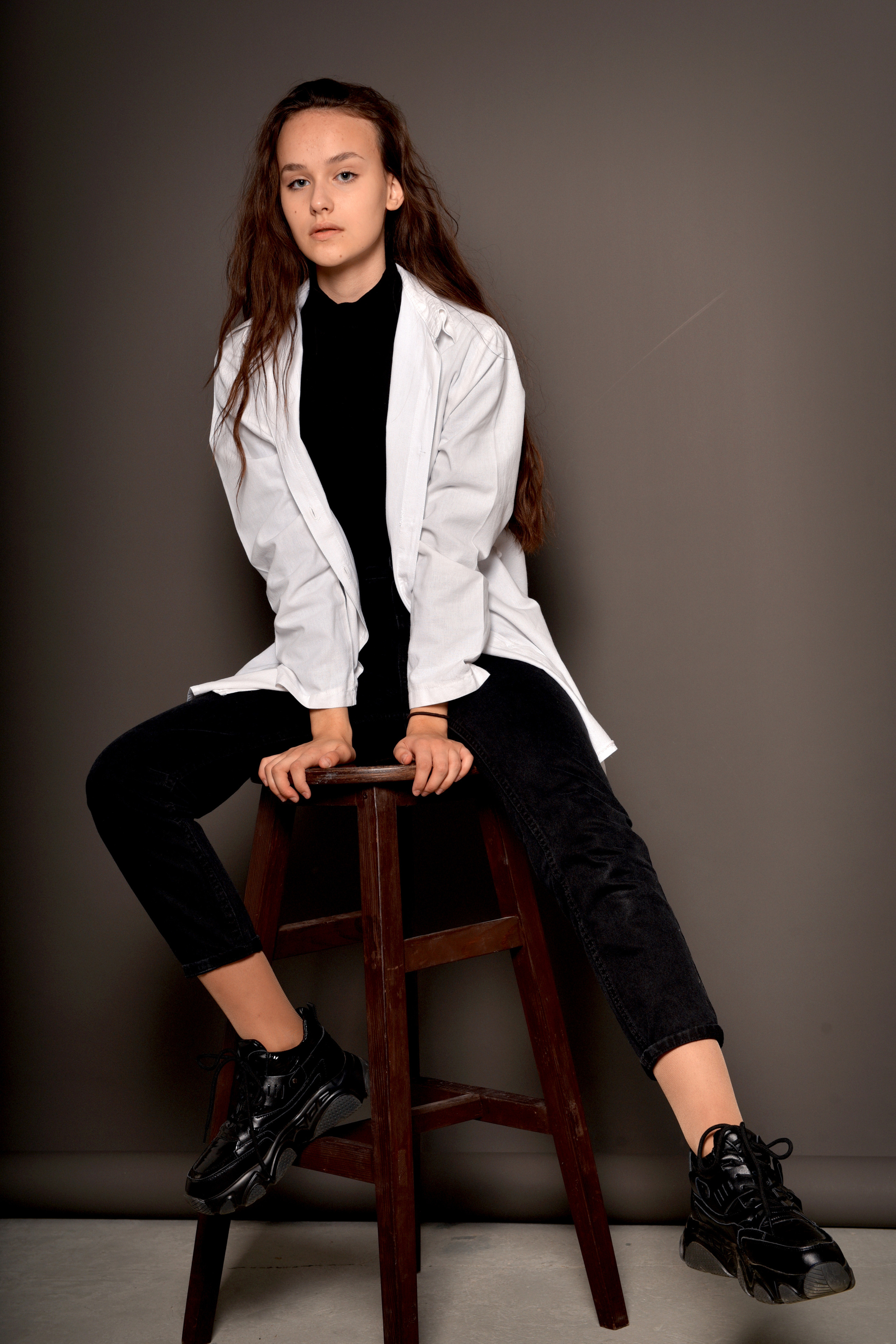 ШКОЛЬНЫЕ СЬЕМКИ старшеклассников|библиотека. Фотограф в Ростове на Дону