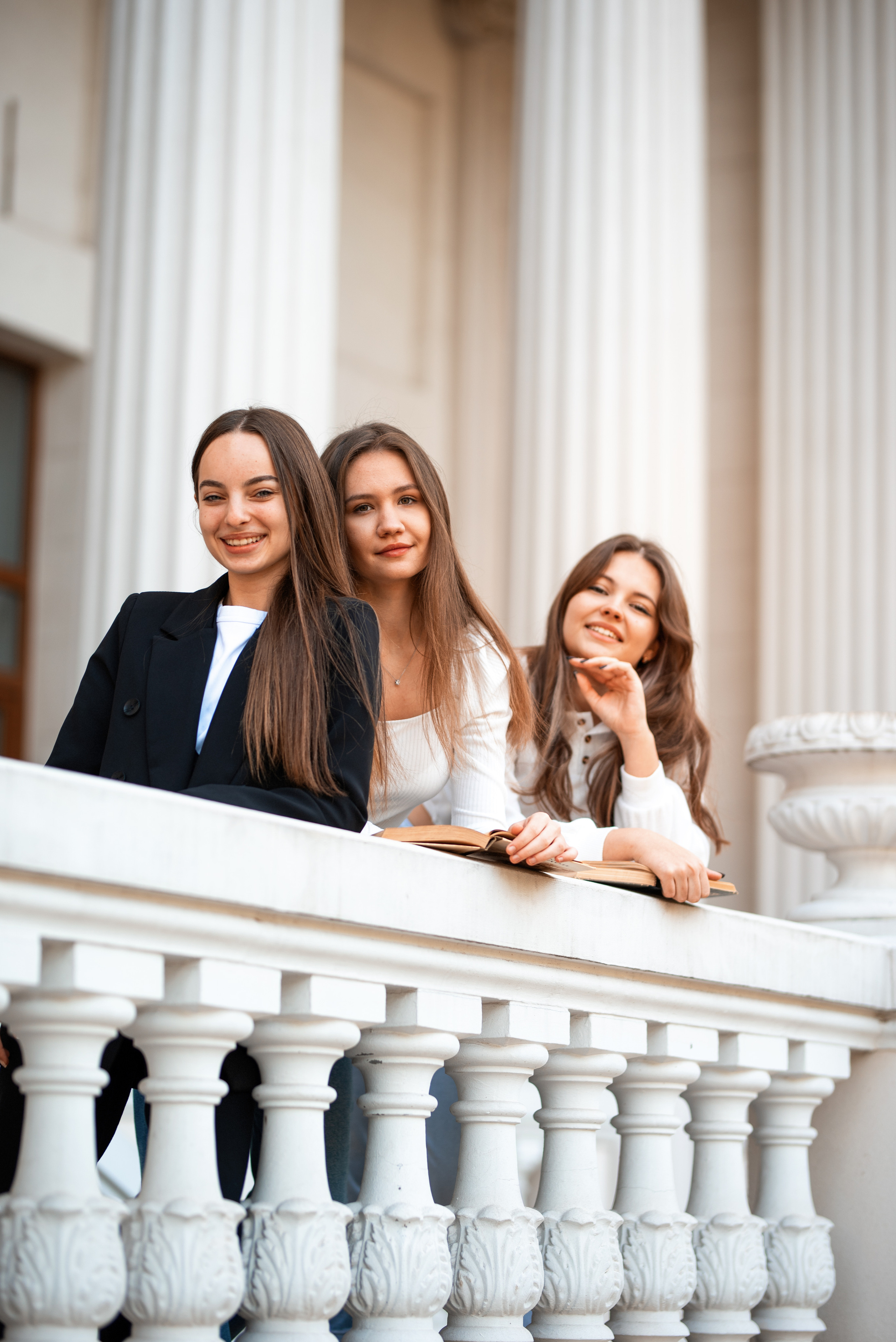 ШКОЛЬНЫЕ СЬЕМКИ старшеклассников|библиотека. Фотограф в Ростове на Дону