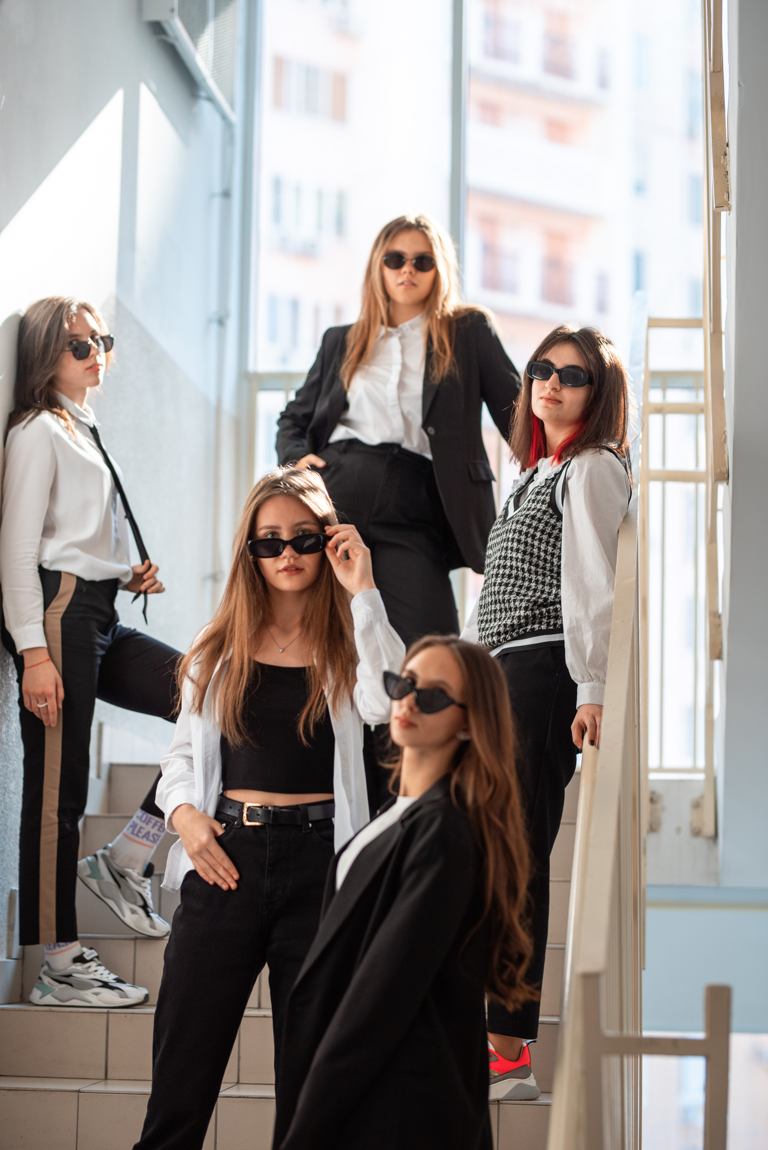 ШКОЛЬНЫЕ СЬЕМКИ старшеклассников|библиотека. Фотограф в Ростове на Дону