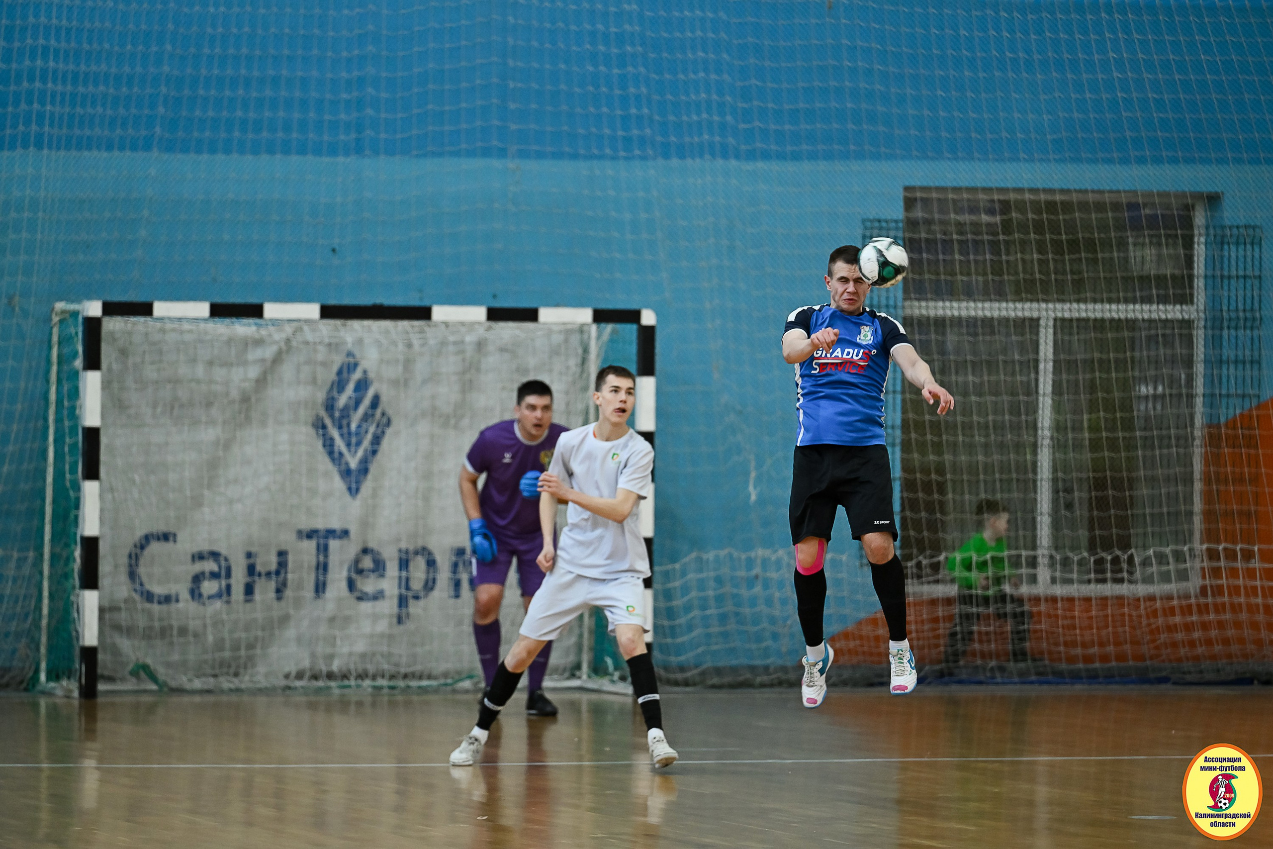Корпоративная Бизнес Лига по футзалу — Весна 2026. VIBECITY.RU Вайб Сити Ру Фоторепортажи Фотоотчеты Калининград