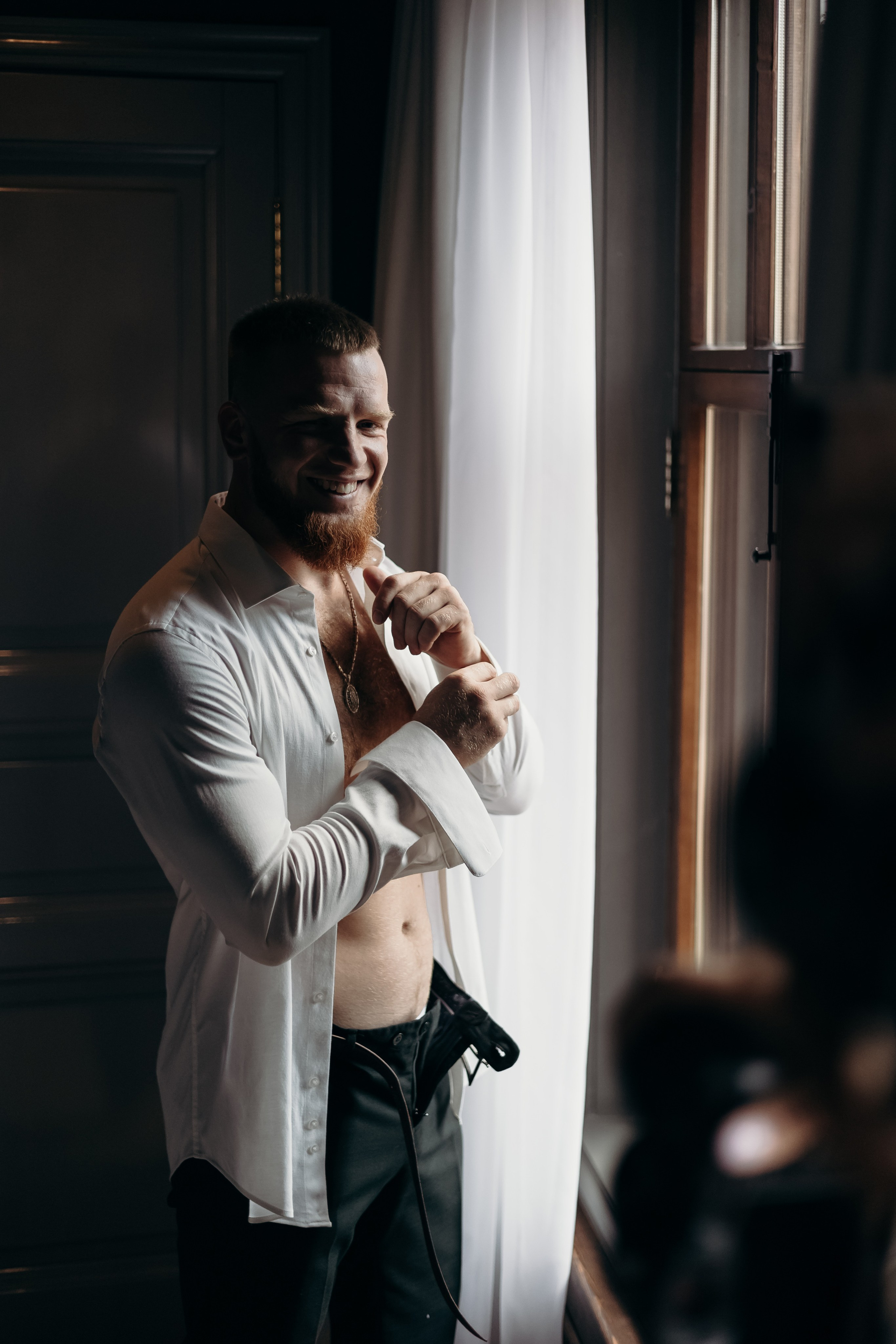 Александр и Елена (сборы, ресторан). Фотограф свадебный семейный в Красноярске Шукшина Наталья