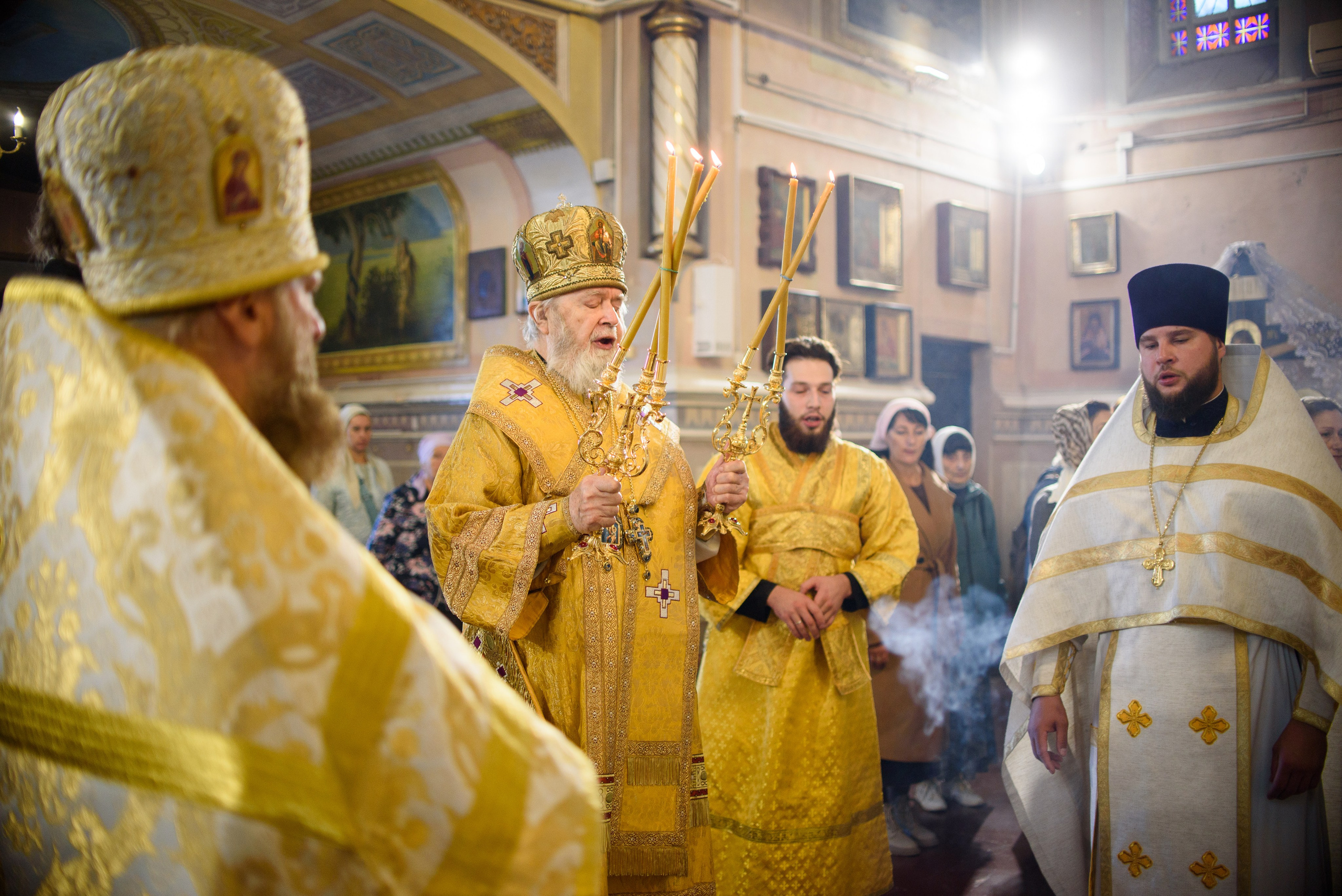 Воскресная литургия 29.10.2023. Семейный и свадебный фотограф в Феодосии и Коктебеле
