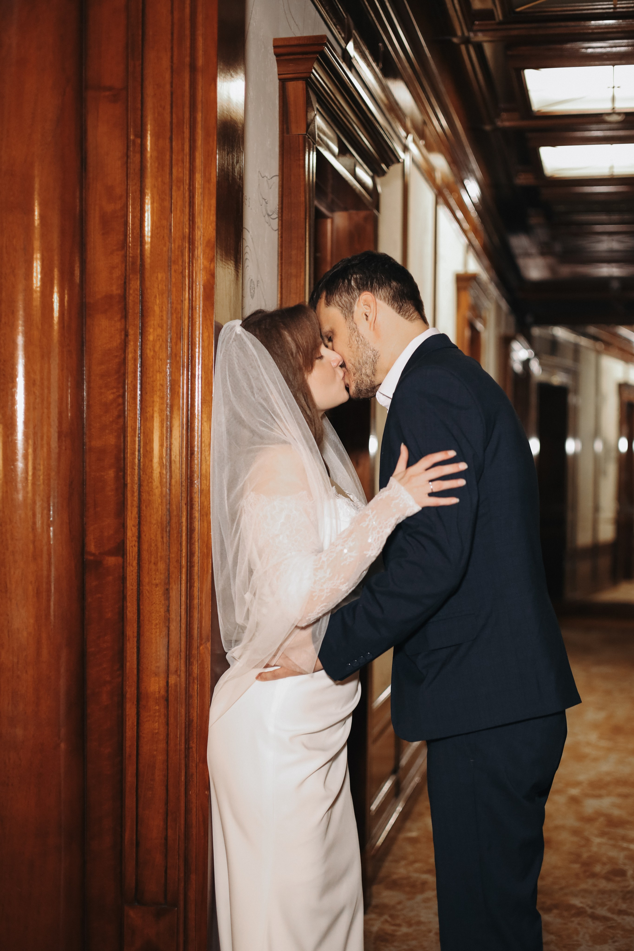 Ира и Денис. Амбассадори + Грибоедовский. Диана Чечель. Свадебный и семейный фотограф в Москве