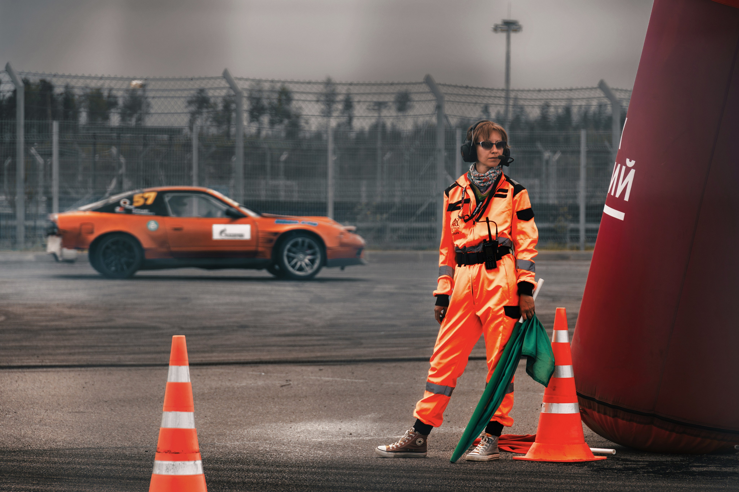 IDDC Этап 2: Бетонный Колизей и блогеры в деле